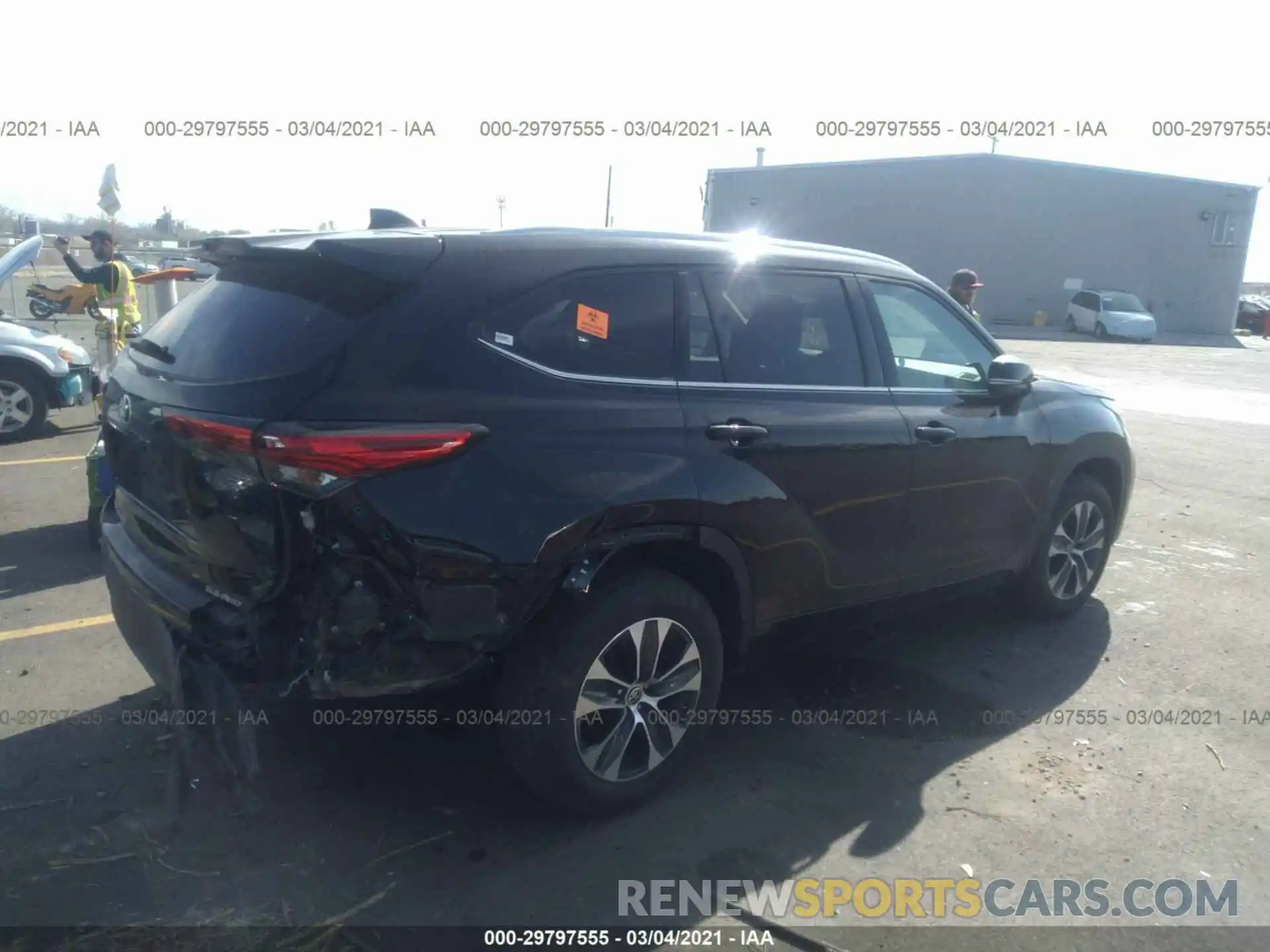 4 Photograph of a damaged car 5TDGZRBH2LS504336 TOYOTA HIGHLANDER 2020