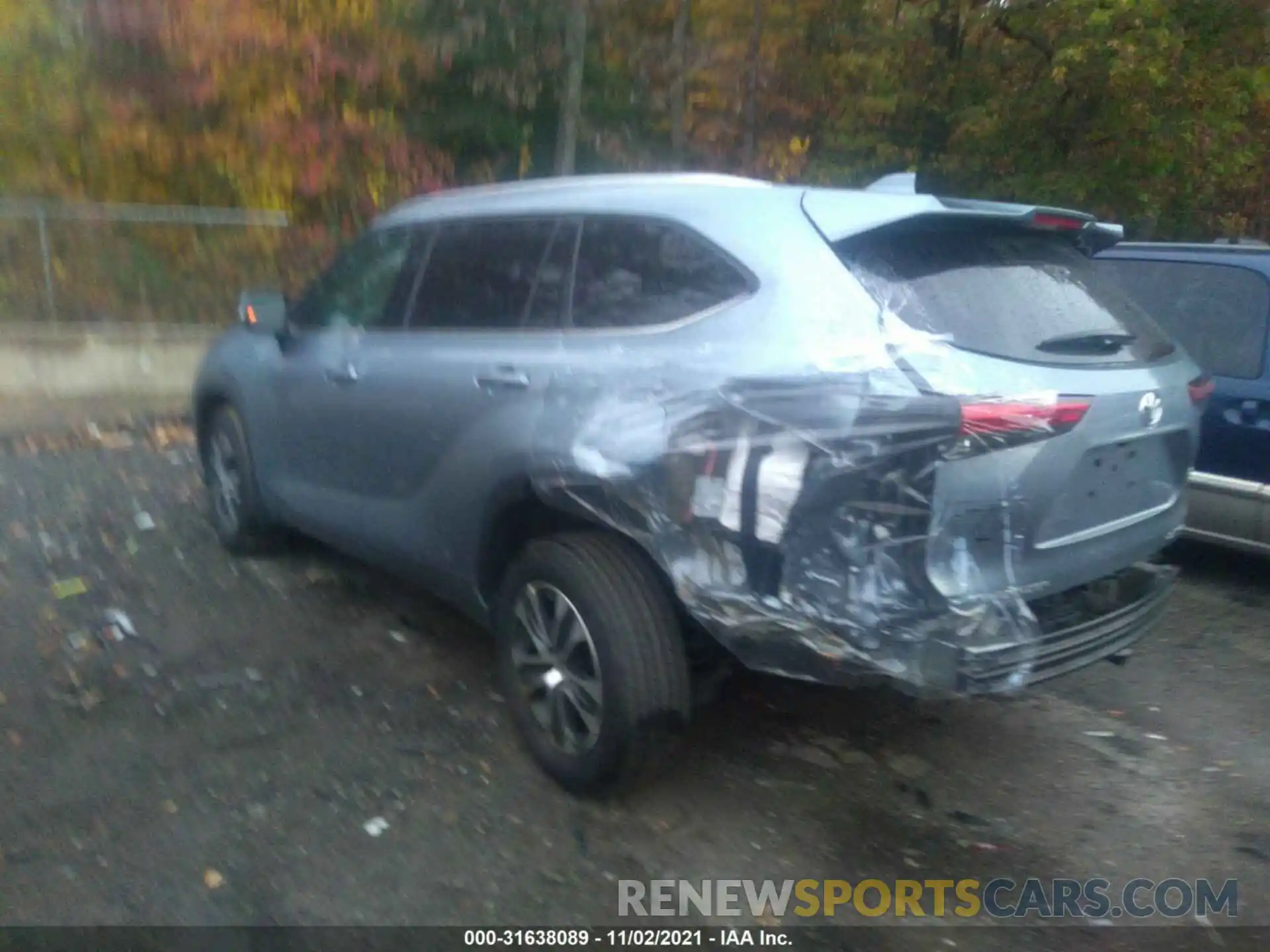 3 Photograph of a damaged car 5TDGZRBH3LS028131 TOYOTA HIGHLANDER 2020