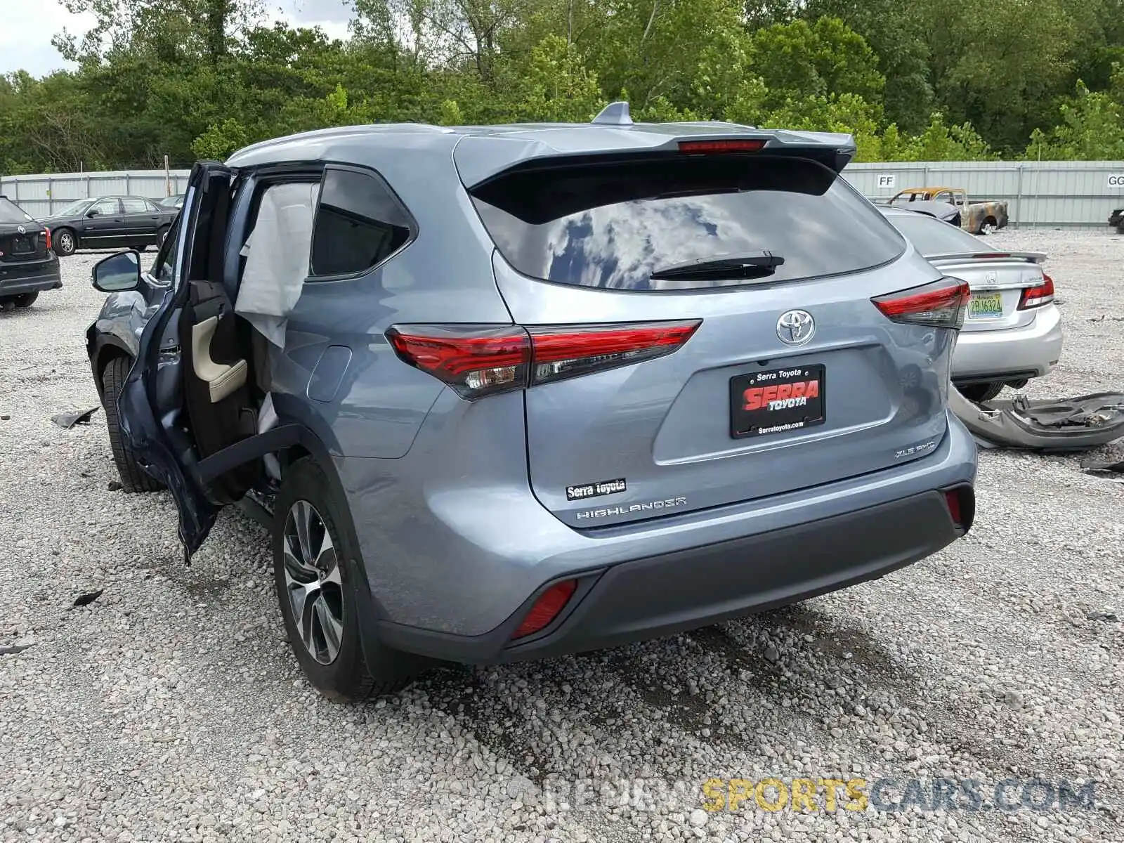 3 Photograph of a damaged car 5TDGZRBH3LS029148 TOYOTA HIGHLANDER 2020