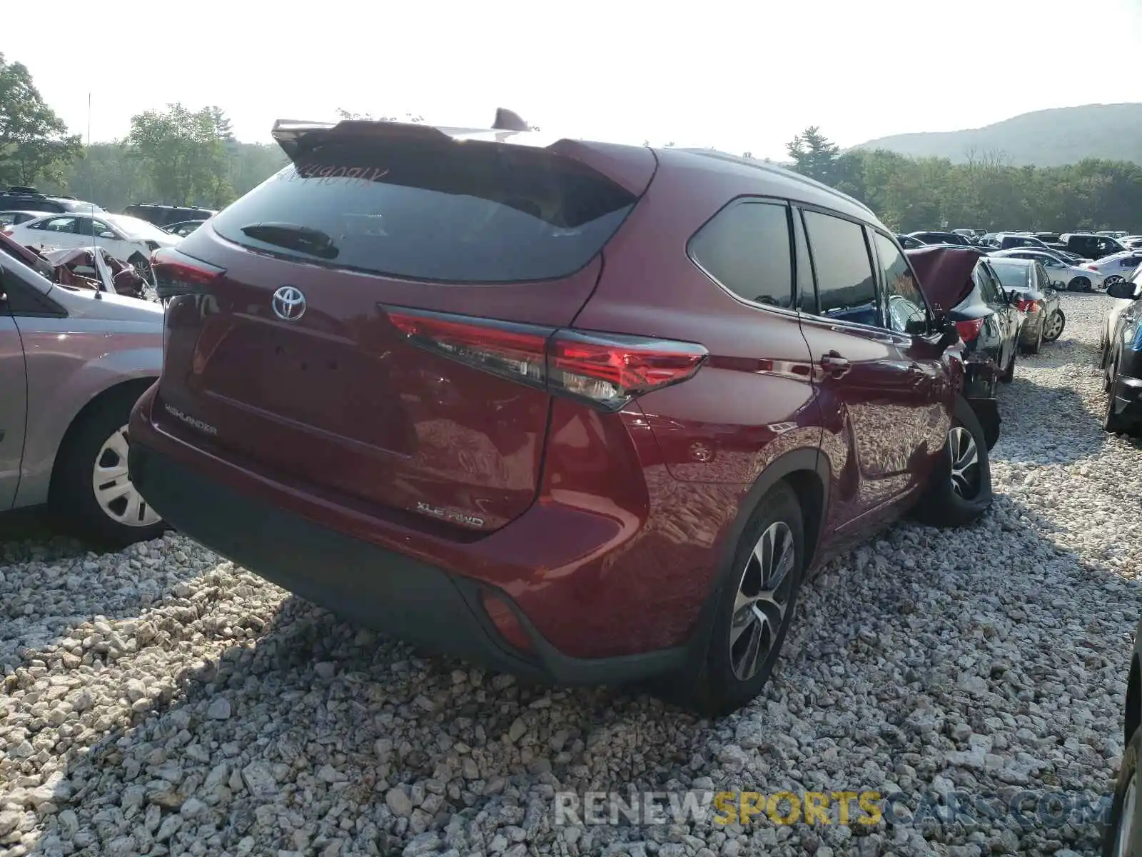 4 Photograph of a damaged car 5TDGZRBH4LS003321 TOYOTA HIGHLANDER 2020