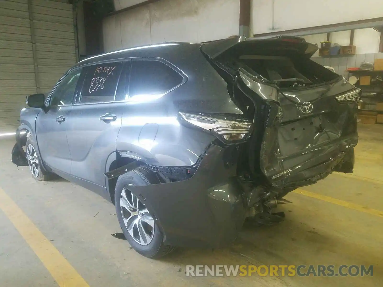 3 Photograph of a damaged car 5TDGZRBH4LS010740 TOYOTA HIGHLANDER 2020