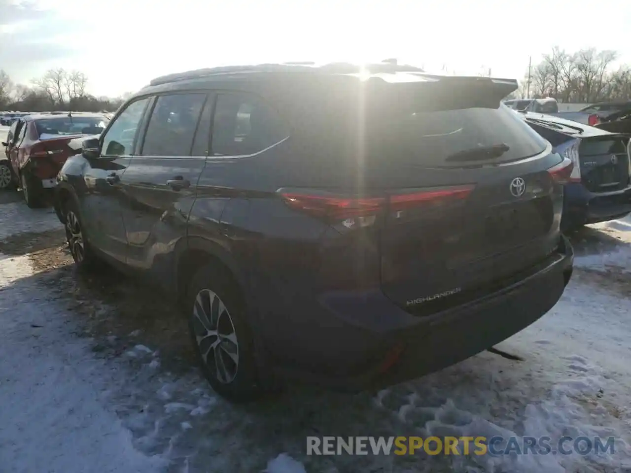 3 Photograph of a damaged car 5TDGZRBH4LS045553 TOYOTA HIGHLANDER 2020