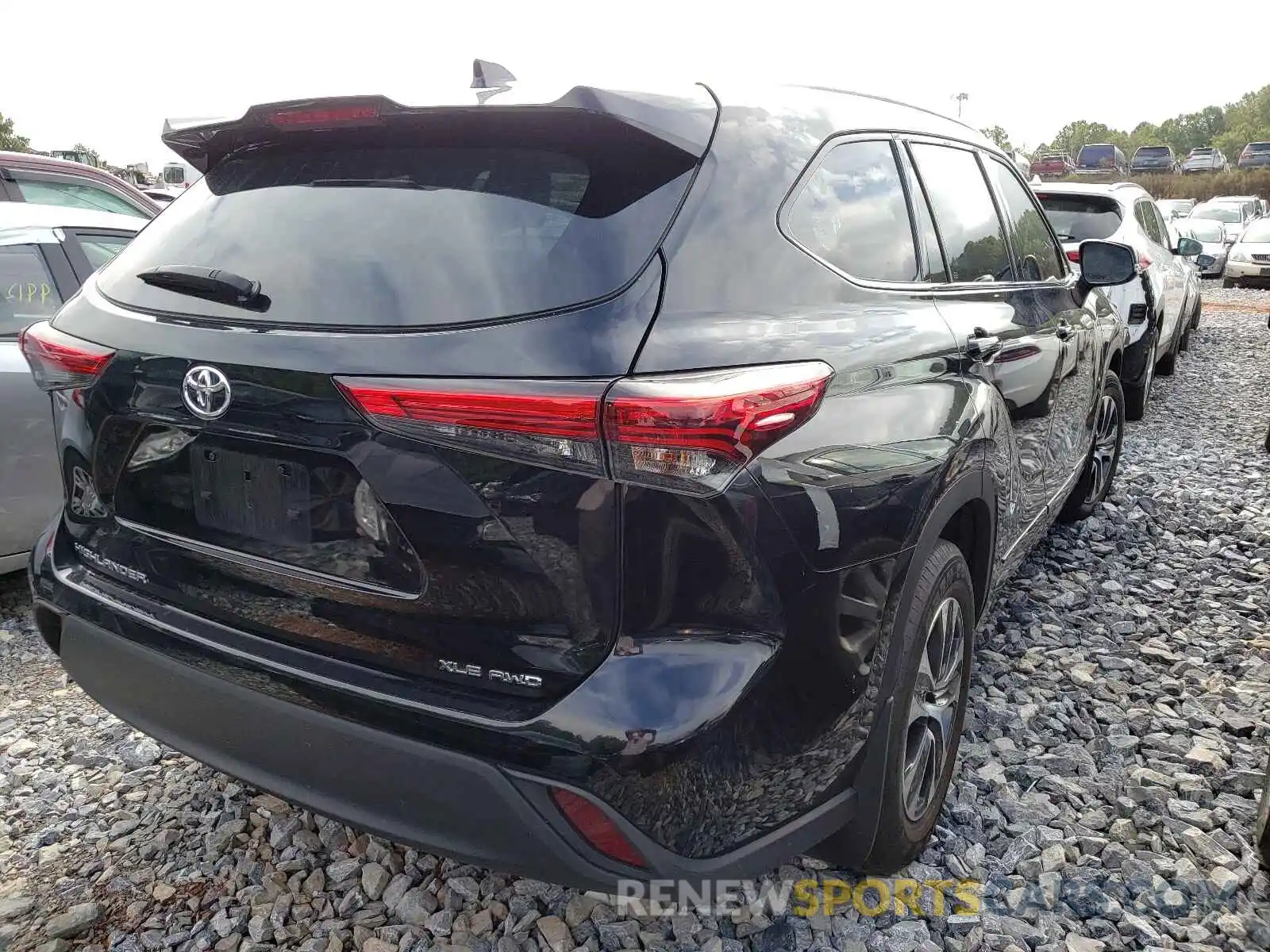 4 Photograph of a damaged car 5TDGZRBH4LS503754 TOYOTA HIGHLANDER 2020