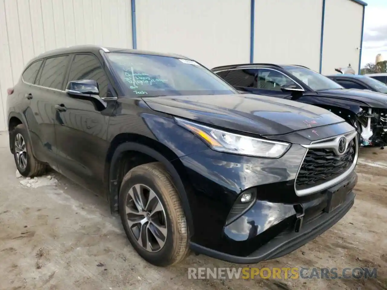 1 Photograph of a damaged car 5TDGZRBH4LS509182 TOYOTA HIGHLANDER 2020