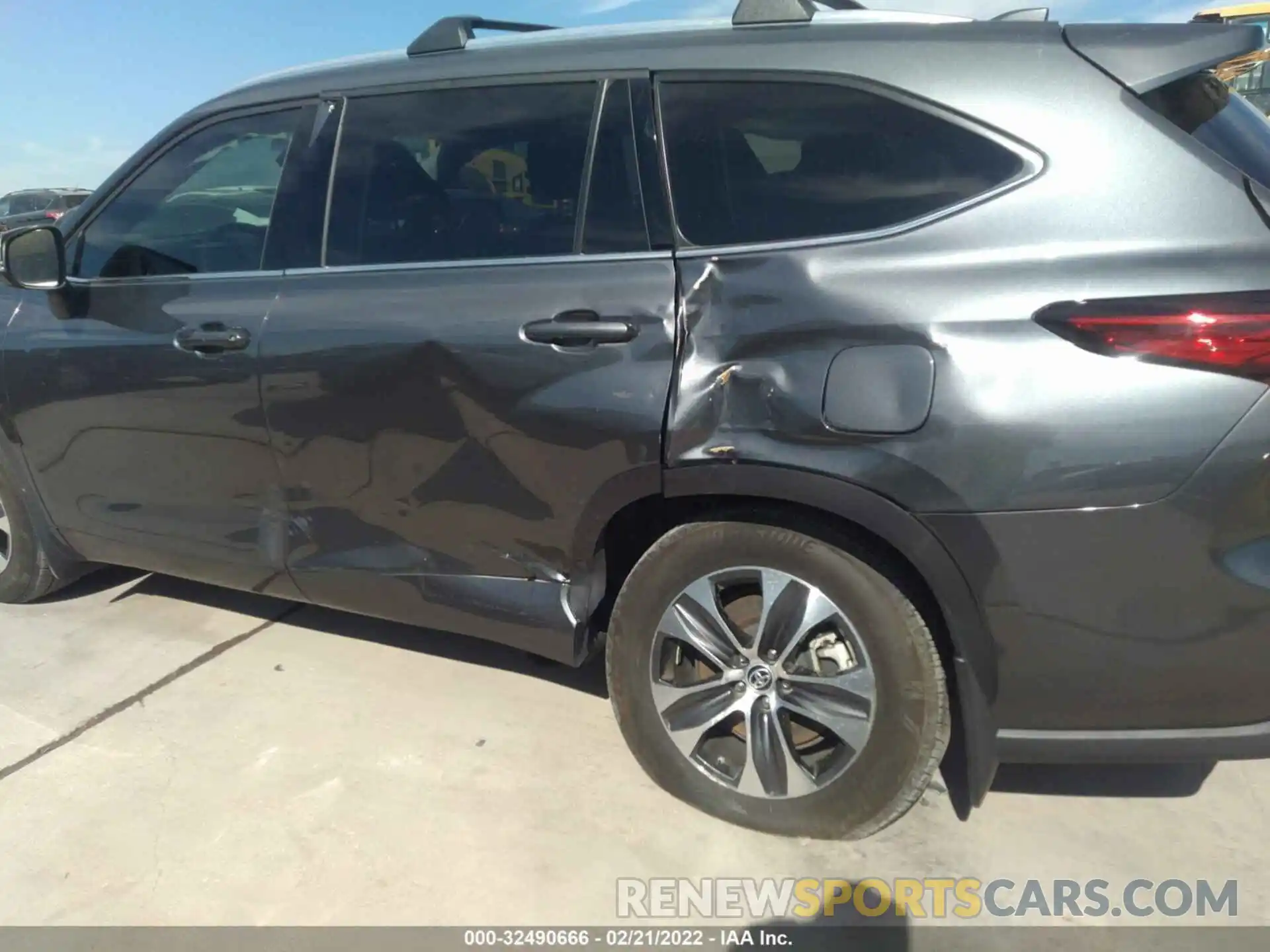 6 Photograph of a damaged car 5TDGZRBH4LS509358 TOYOTA HIGHLANDER 2020