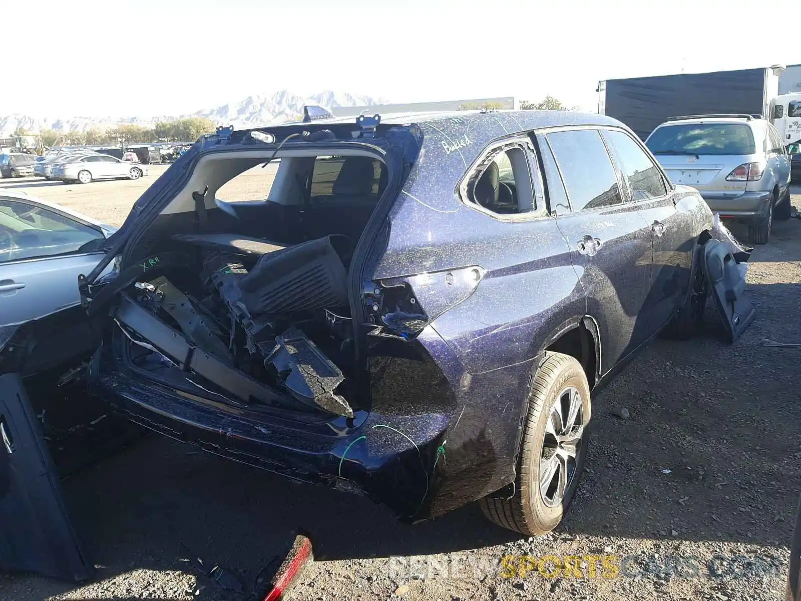 4 Фотография поврежденного автомобиля 5TDGZRBH4LS514284 TOYOTA HIGHLANDER 2020