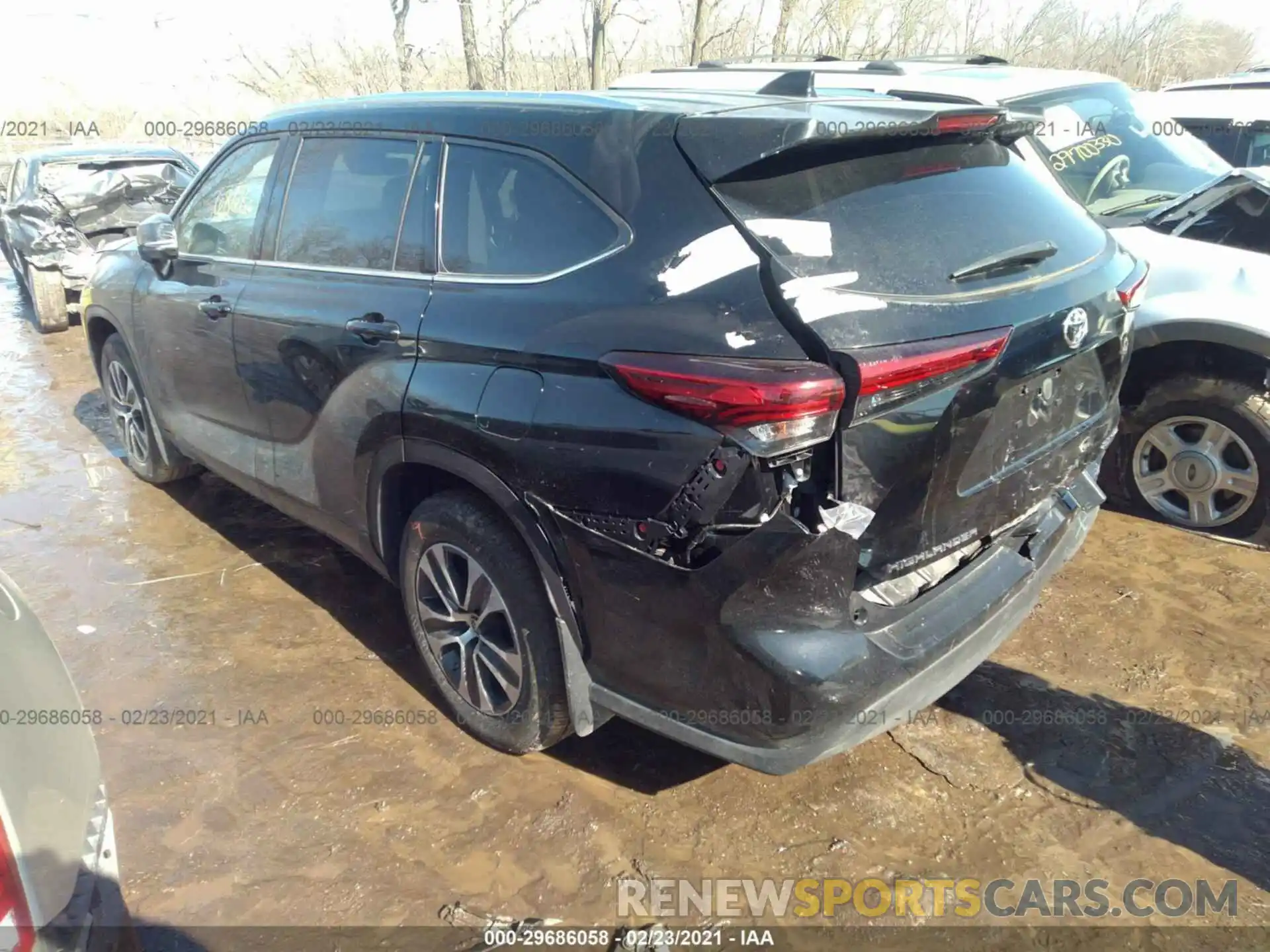 3 Photograph of a damaged car 5TDGZRBH5LS000282 TOYOTA HIGHLANDER 2020