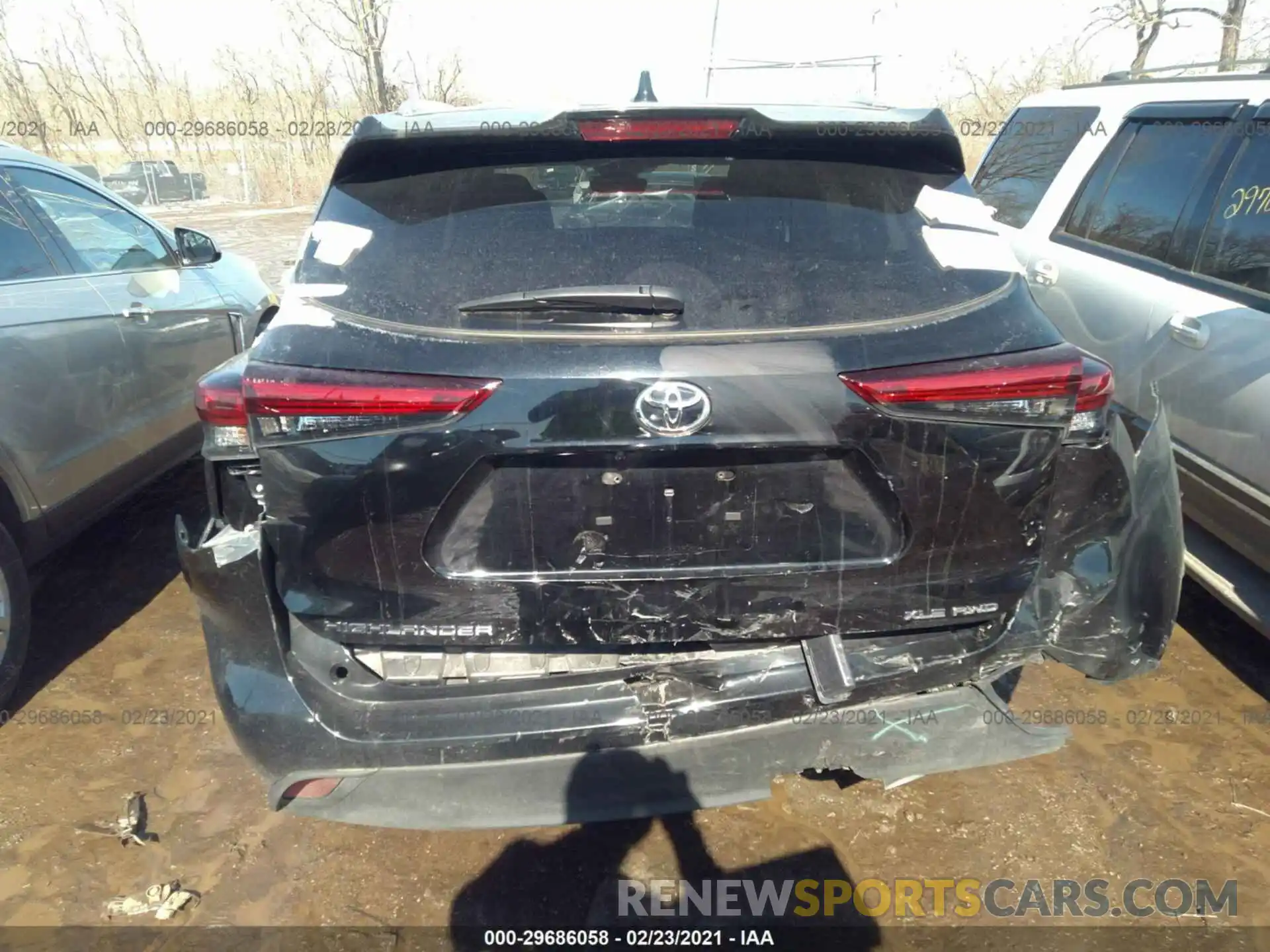 6 Photograph of a damaged car 5TDGZRBH5LS000282 TOYOTA HIGHLANDER 2020