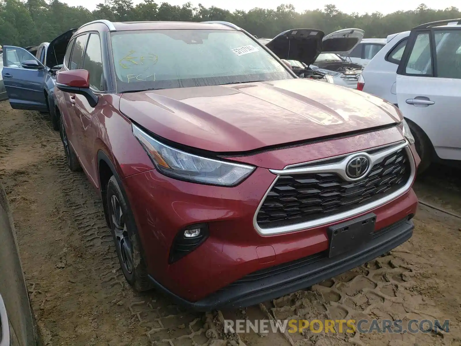 1 Photograph of a damaged car 5TDGZRBH5LS005675 TOYOTA HIGHLANDER 2020