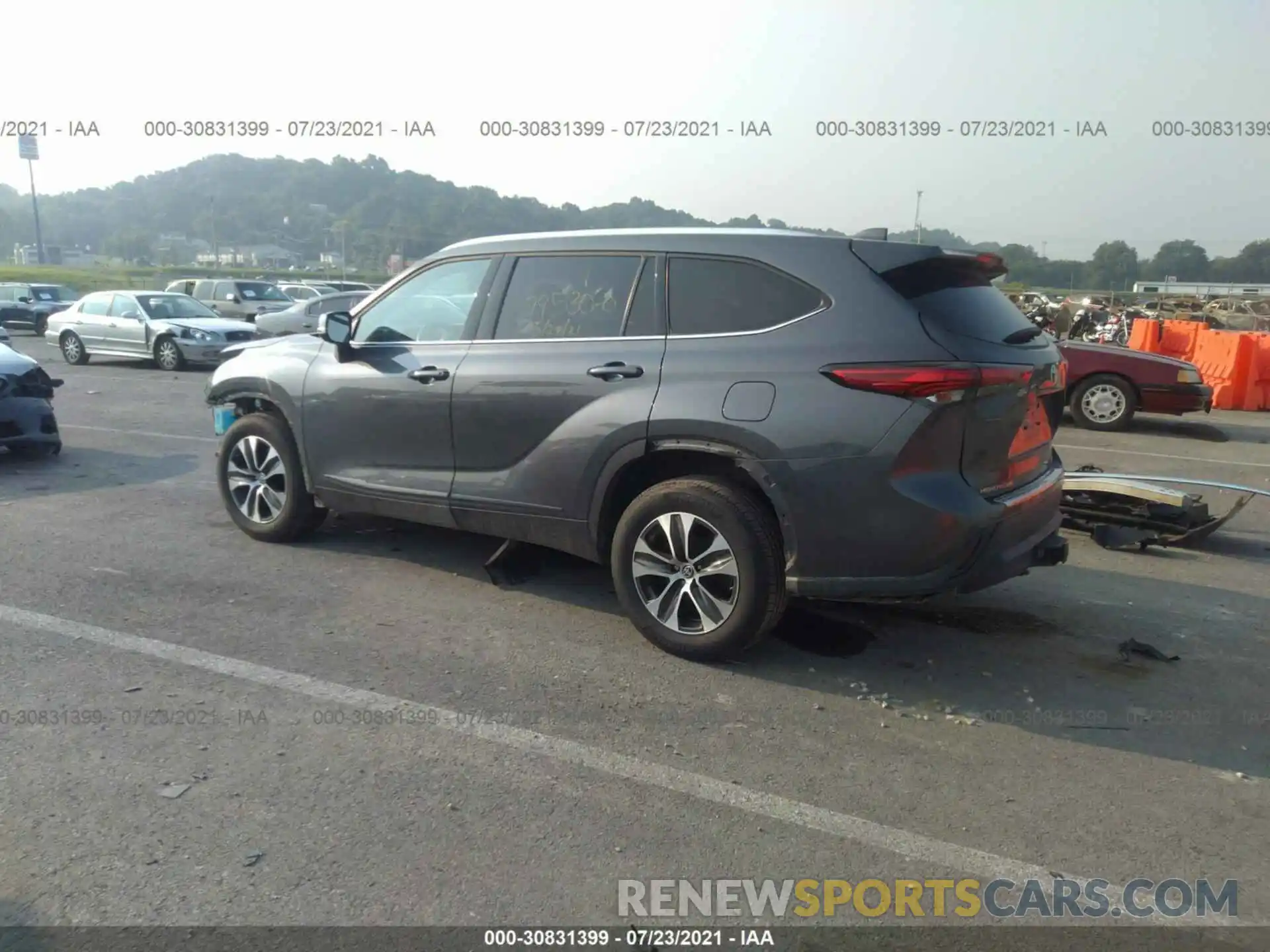 3 Photograph of a damaged car 5TDGZRBH5LS010181 TOYOTA HIGHLANDER 2020