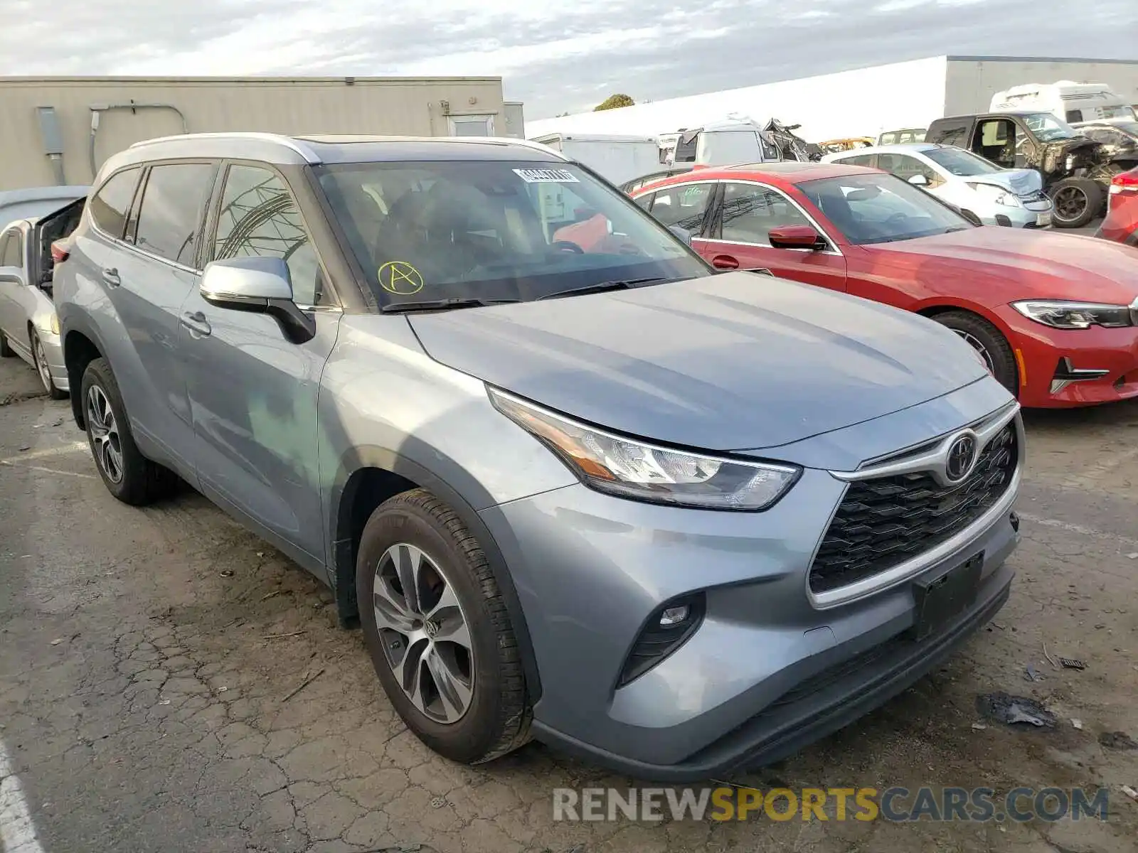 1 Photograph of a damaged car 5TDGZRBH5LS010973 TOYOTA HIGHLANDER 2020