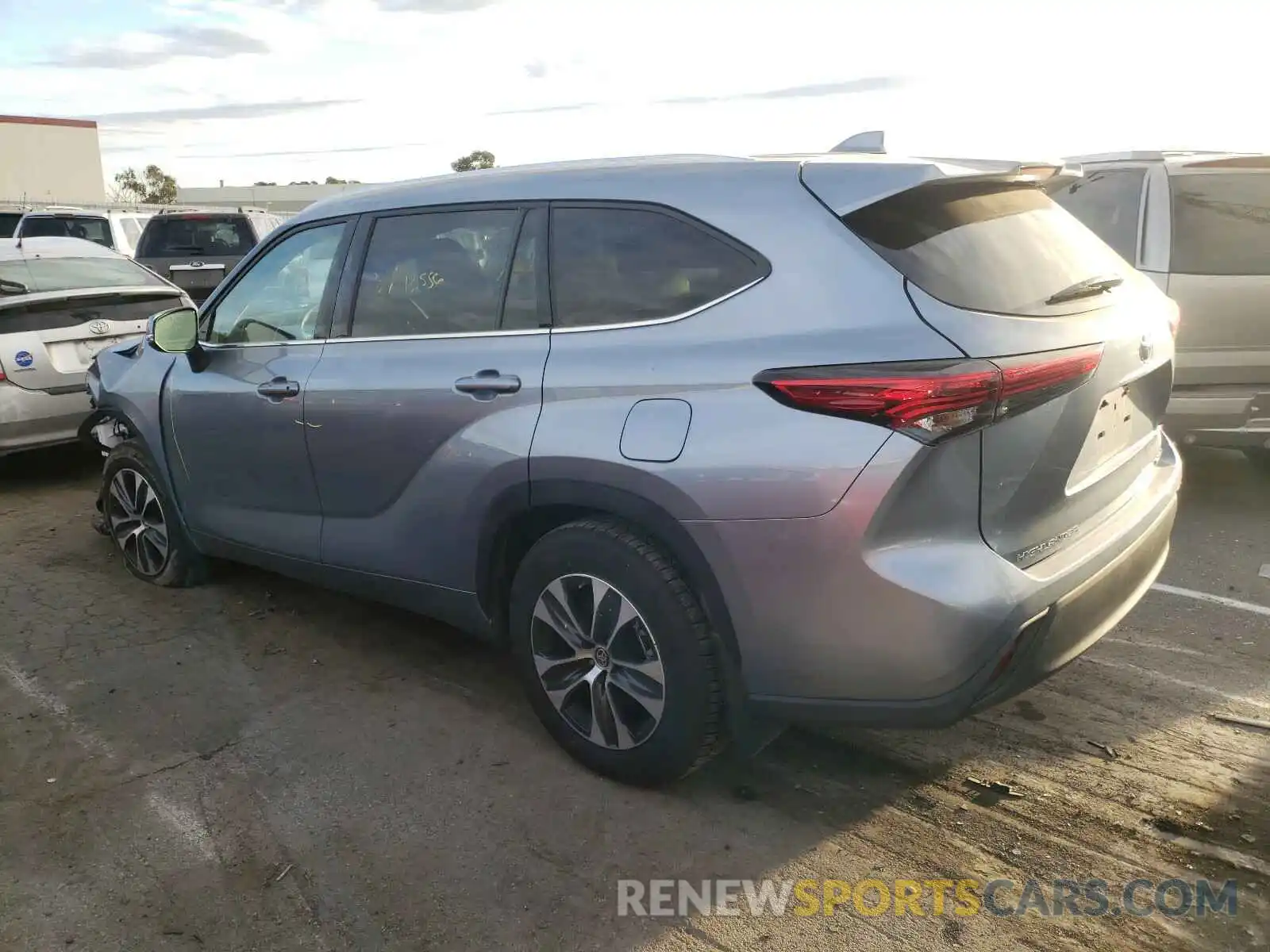 3 Photograph of a damaged car 5TDGZRBH5LS010973 TOYOTA HIGHLANDER 2020