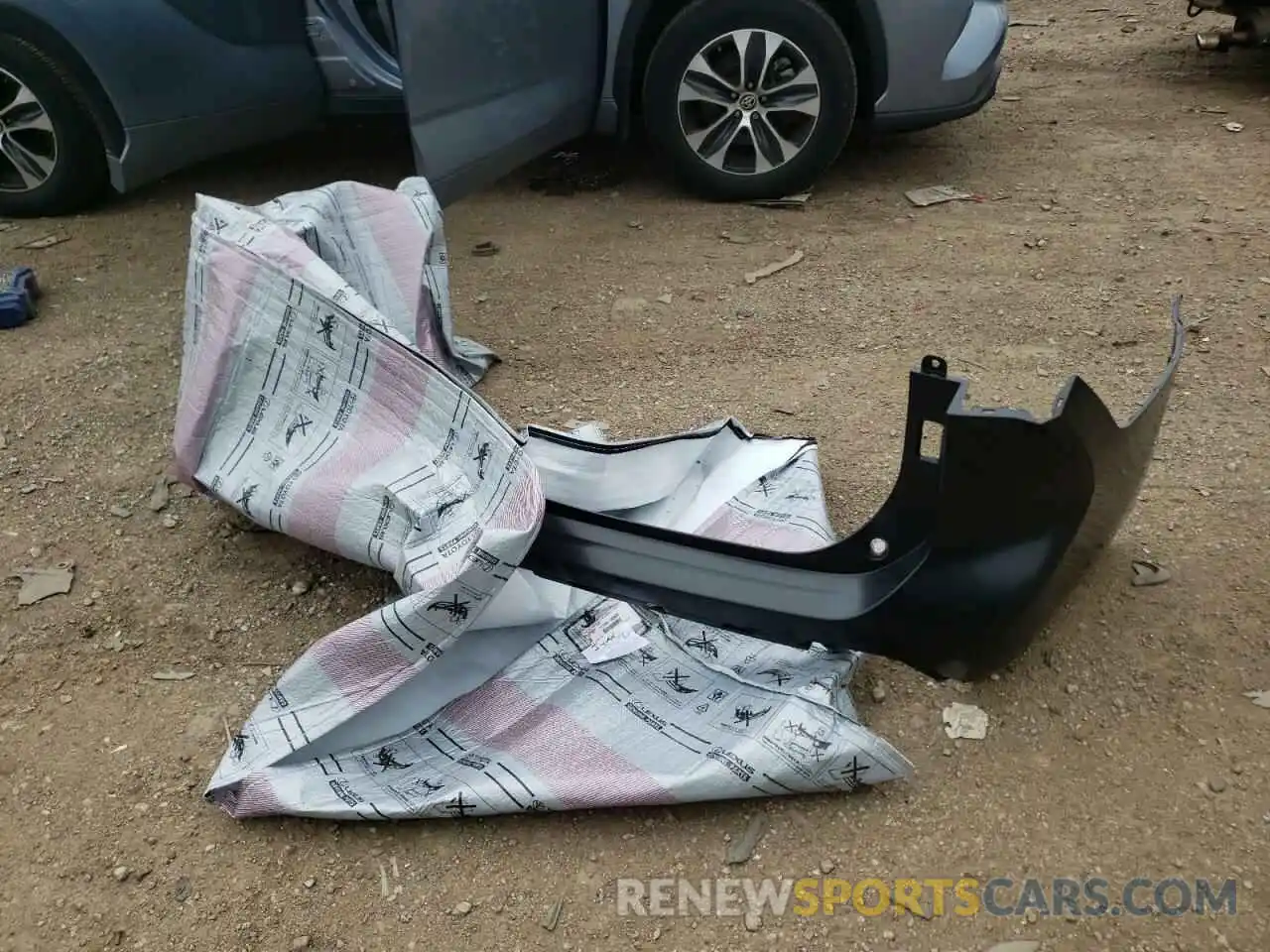 9 Photograph of a damaged car 5TDGZRBH5LS040667 TOYOTA HIGHLANDER 2020