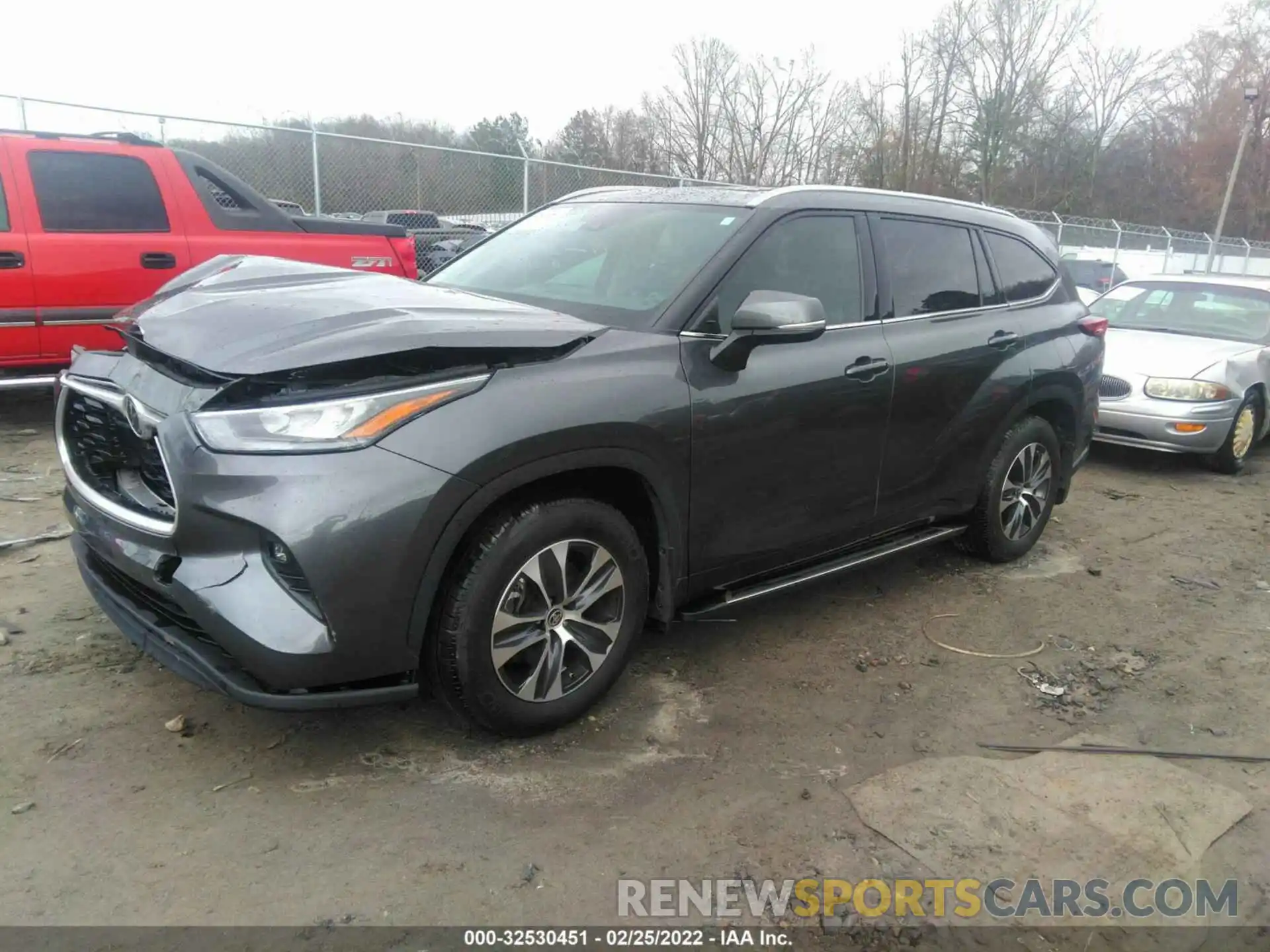 2 Photograph of a damaged car 5TDGZRBH5LS045979 TOYOTA HIGHLANDER 2020