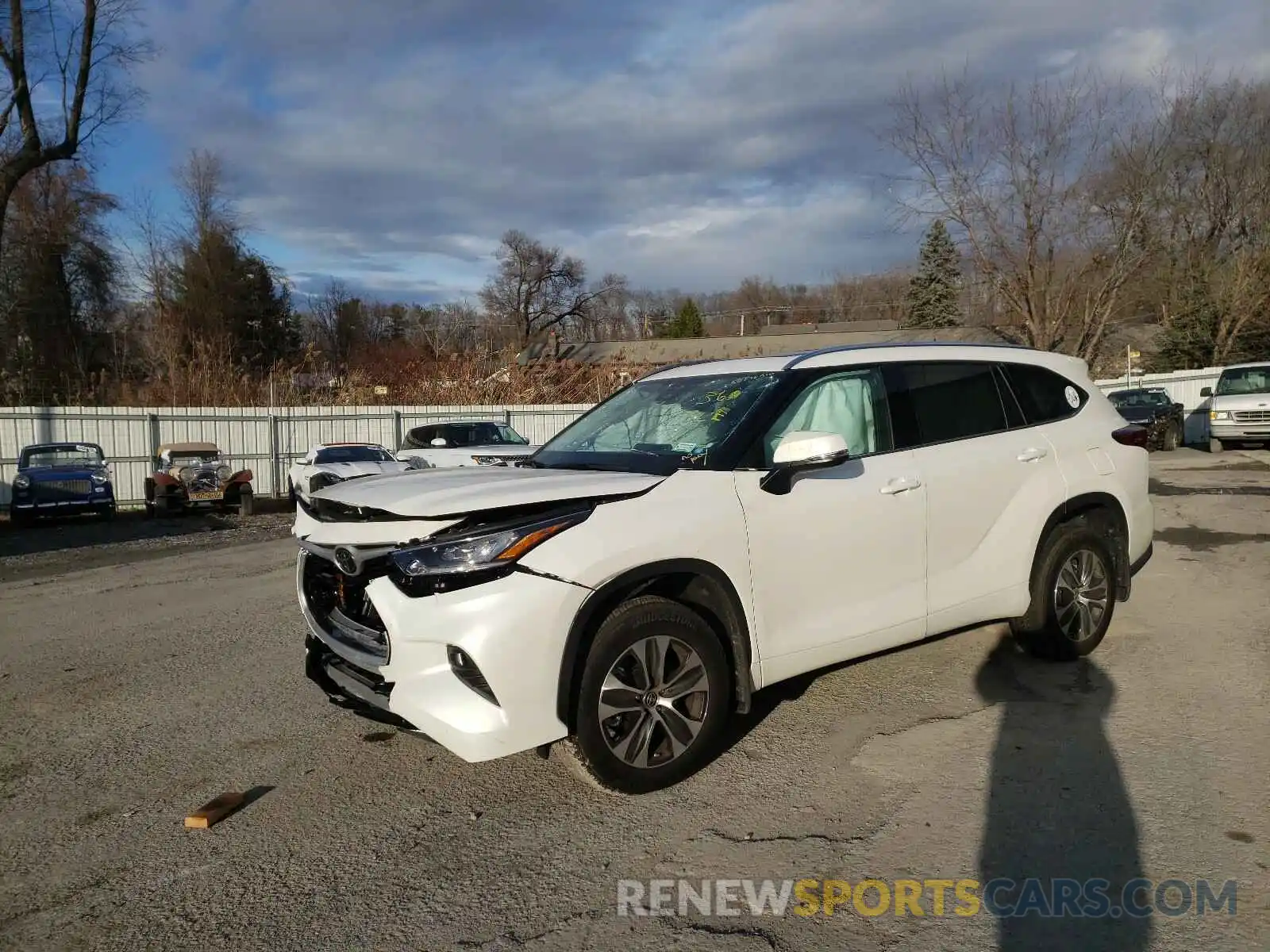 2 Photograph of a damaged car 5TDGZRBH5LS052074 TOYOTA HIGHLANDER 2020