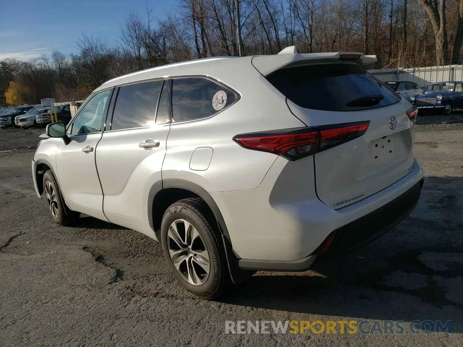 3 Photograph of a damaged car 5TDGZRBH5LS052074 TOYOTA HIGHLANDER 2020