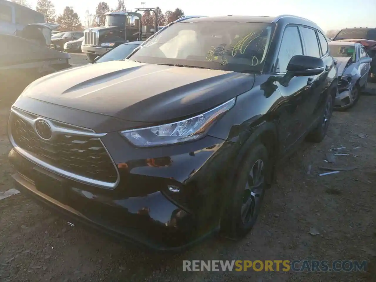 2 Photograph of a damaged car 5TDGZRBH5LS055346 TOYOTA HIGHLANDER 2020