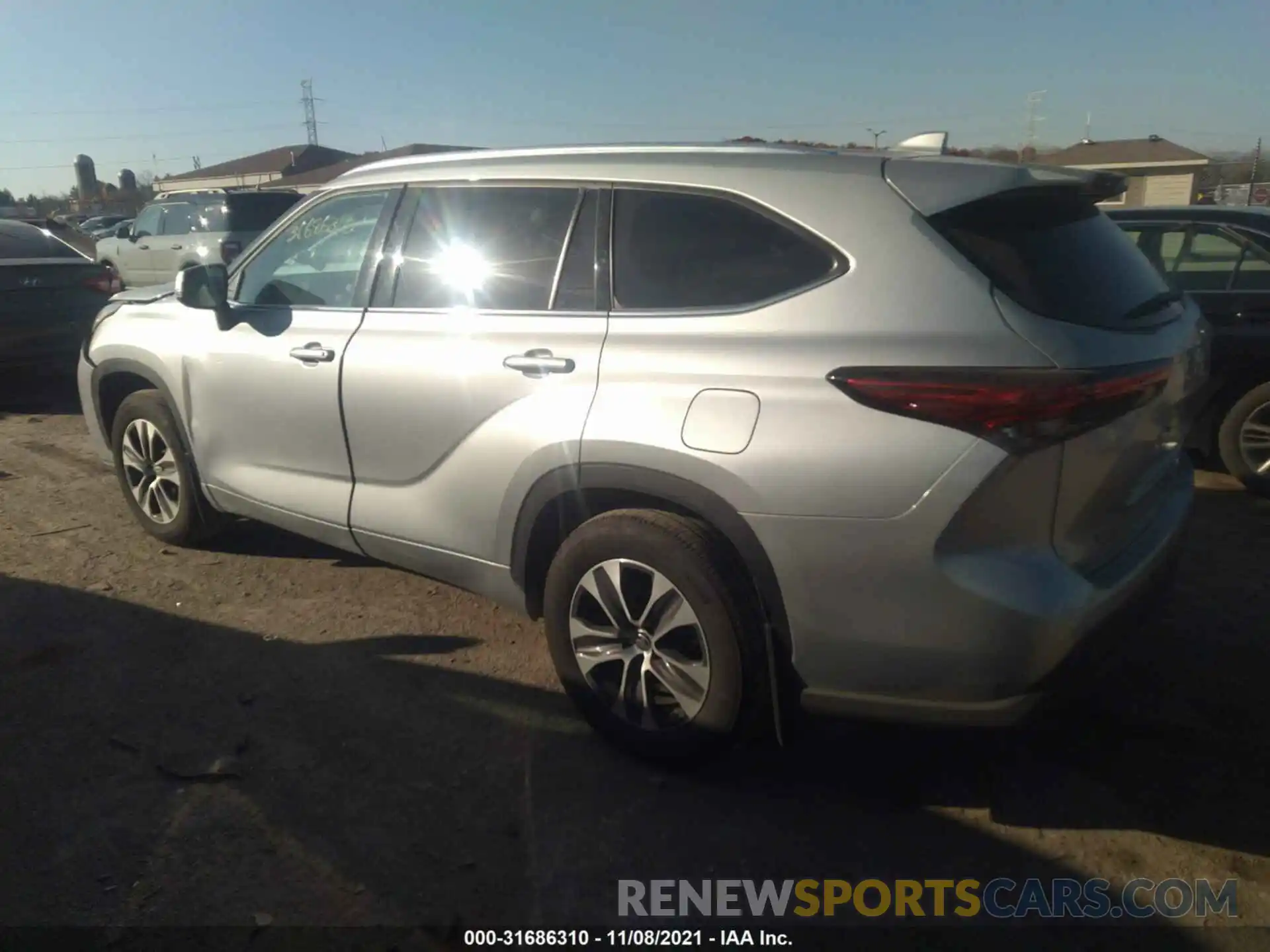 3 Photograph of a damaged car 5TDGZRBH5LS504606 TOYOTA HIGHLANDER 2020