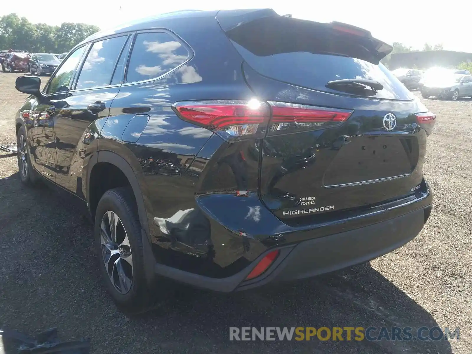 3 Photograph of a damaged car 5TDGZRBH5LS513421 TOYOTA HIGHLANDER 2020