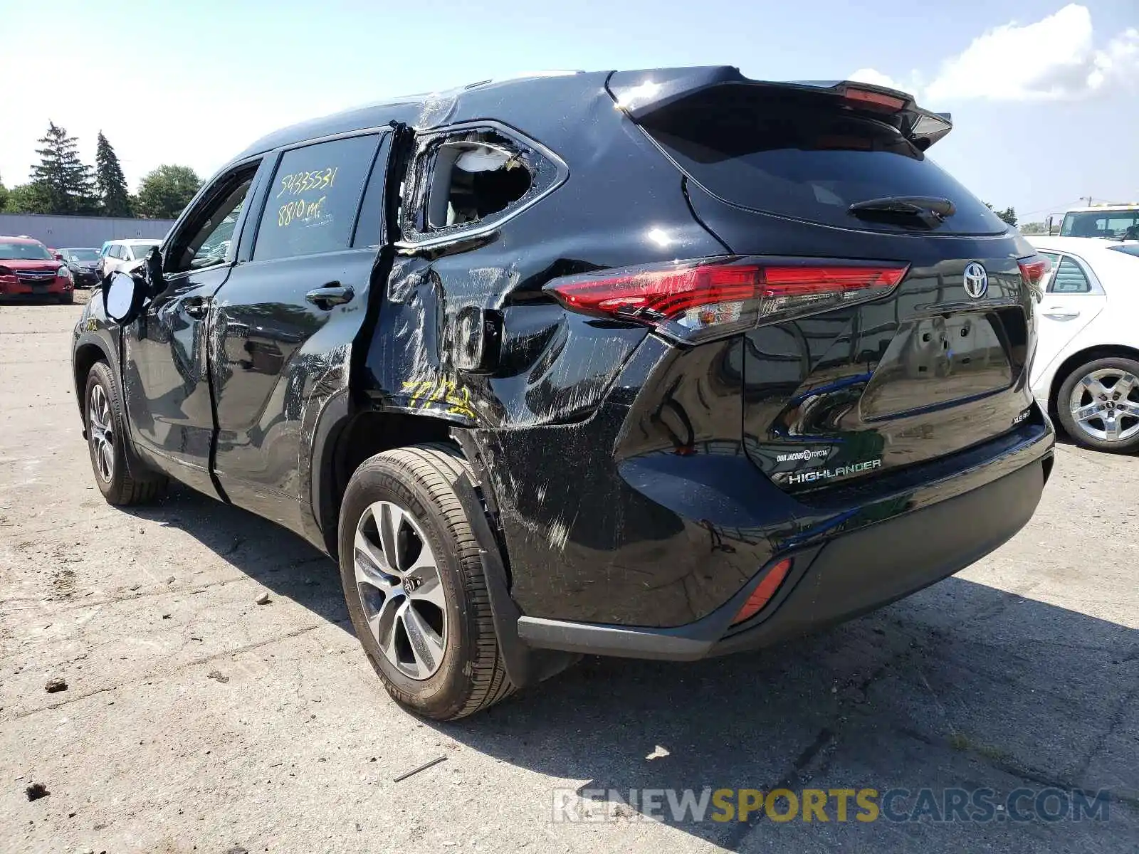 3 Photograph of a damaged car 5TDGZRBH5LS513483 TOYOTA HIGHLANDER 2020