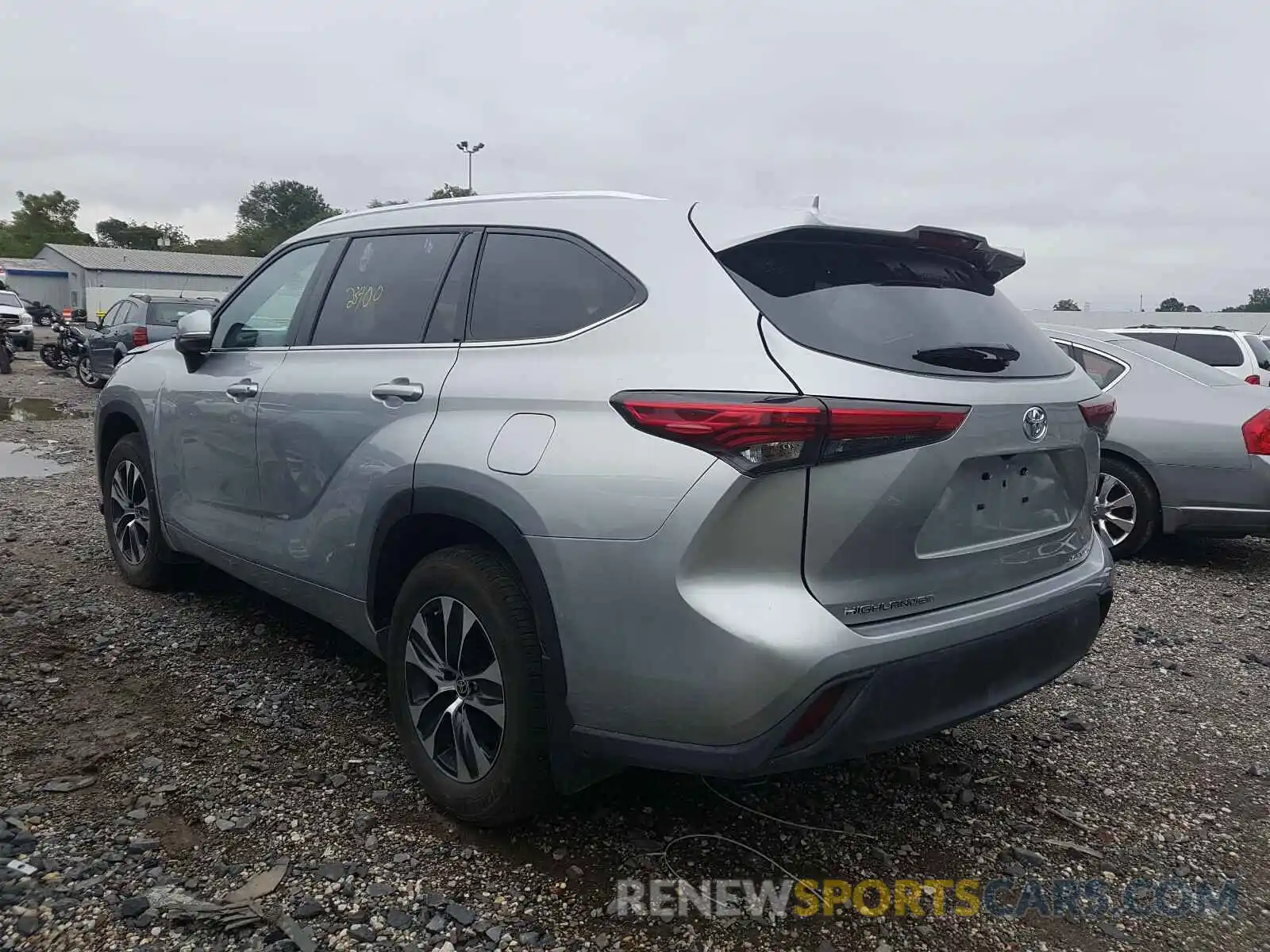 3 Photograph of a damaged car 5TDGZRBH6LS001649 TOYOTA HIGHLANDER 2020