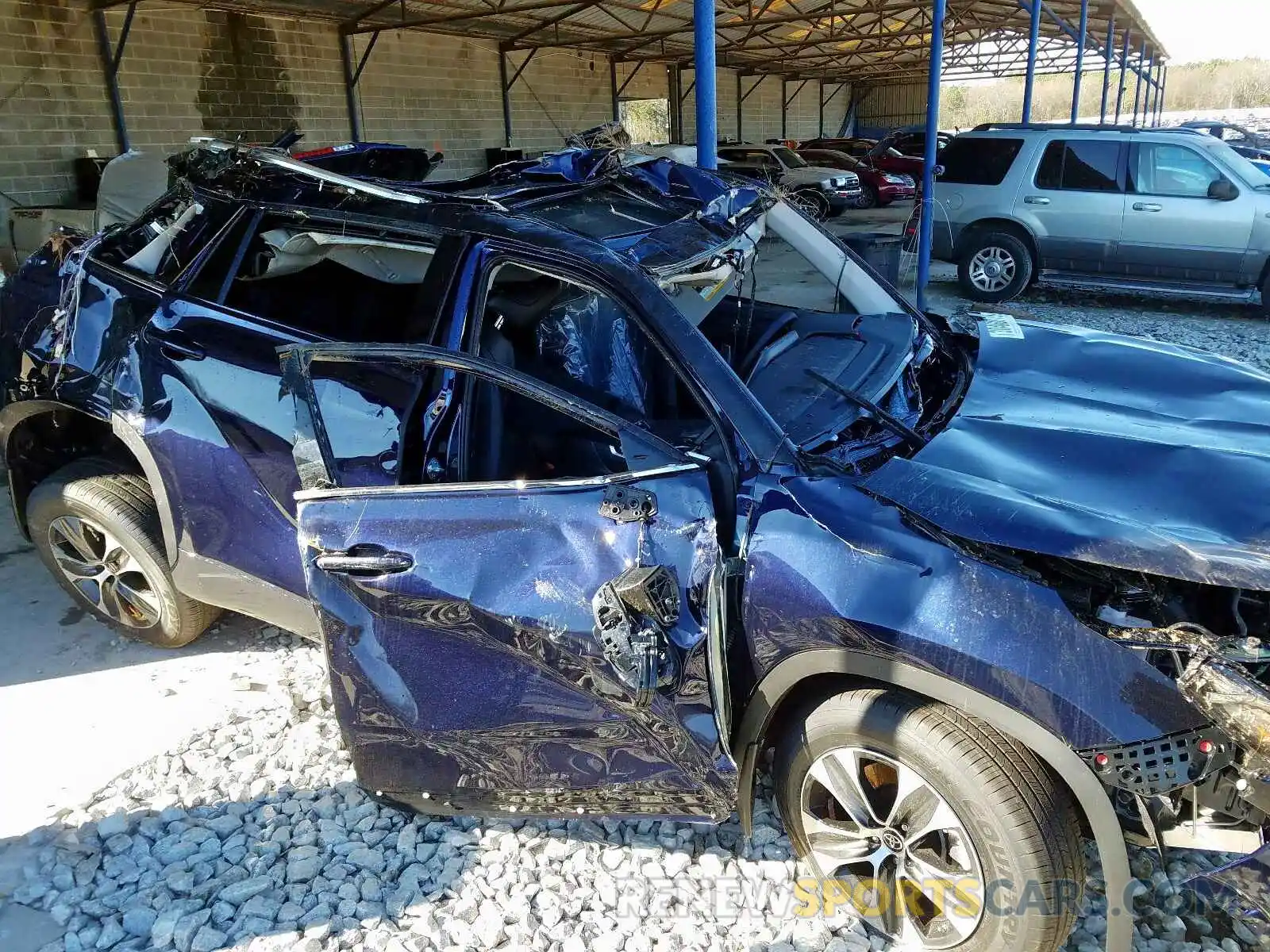 9 Photograph of a damaged car 5TDGZRBH6LS008584 TOYOTA HIGHLANDER 2020