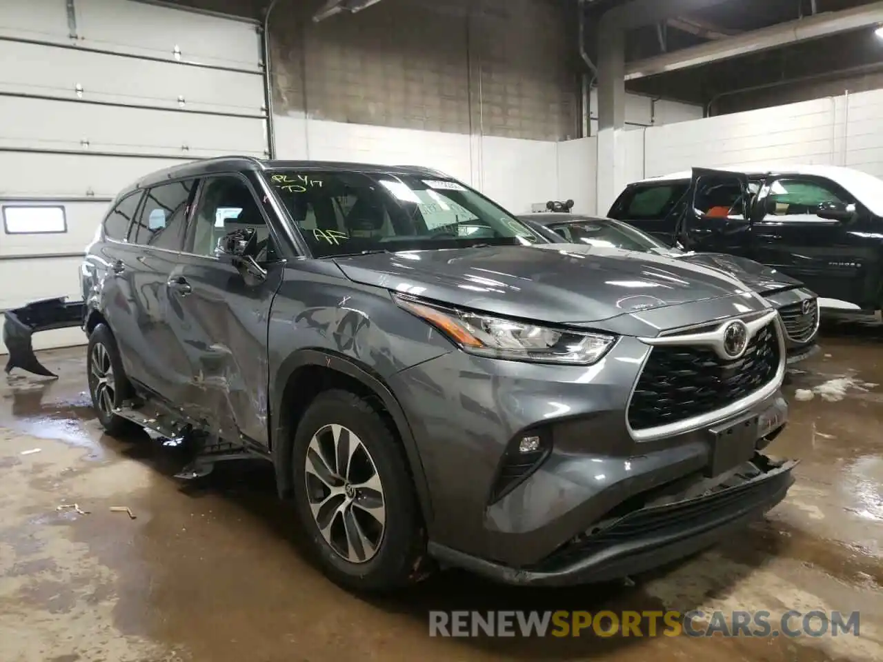 1 Photograph of a damaged car 5TDGZRBH6LS016152 TOYOTA HIGHLANDER 2020