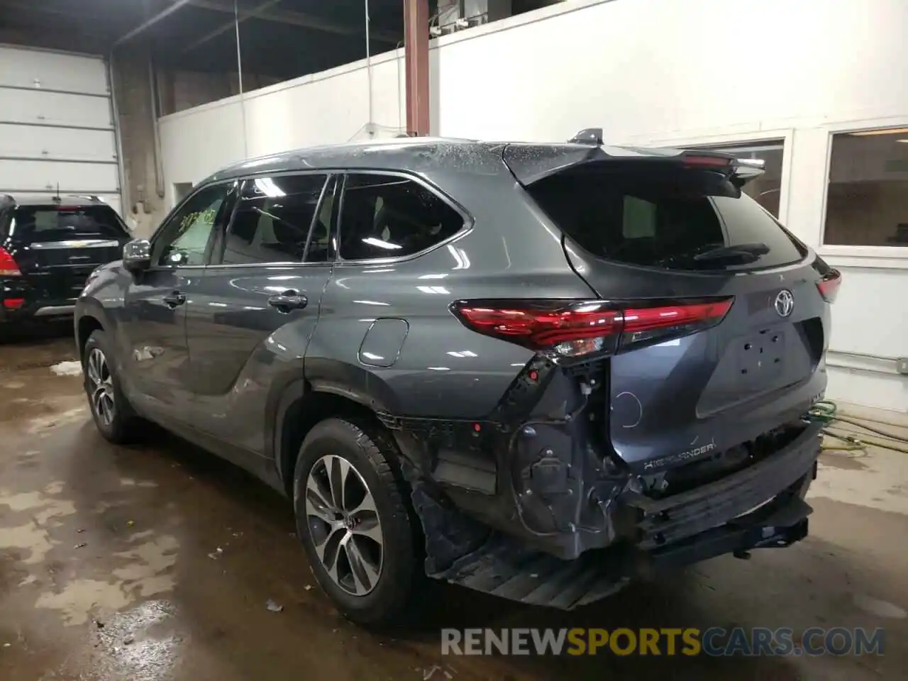 3 Photograph of a damaged car 5TDGZRBH6LS016152 TOYOTA HIGHLANDER 2020