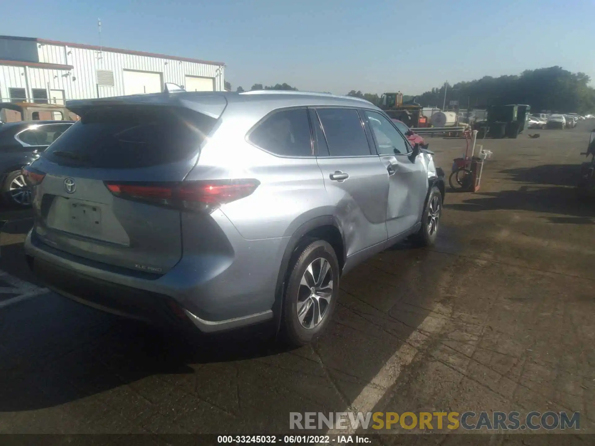 4 Photograph of a damaged car 5TDGZRBH6LS019424 TOYOTA HIGHLANDER 2020