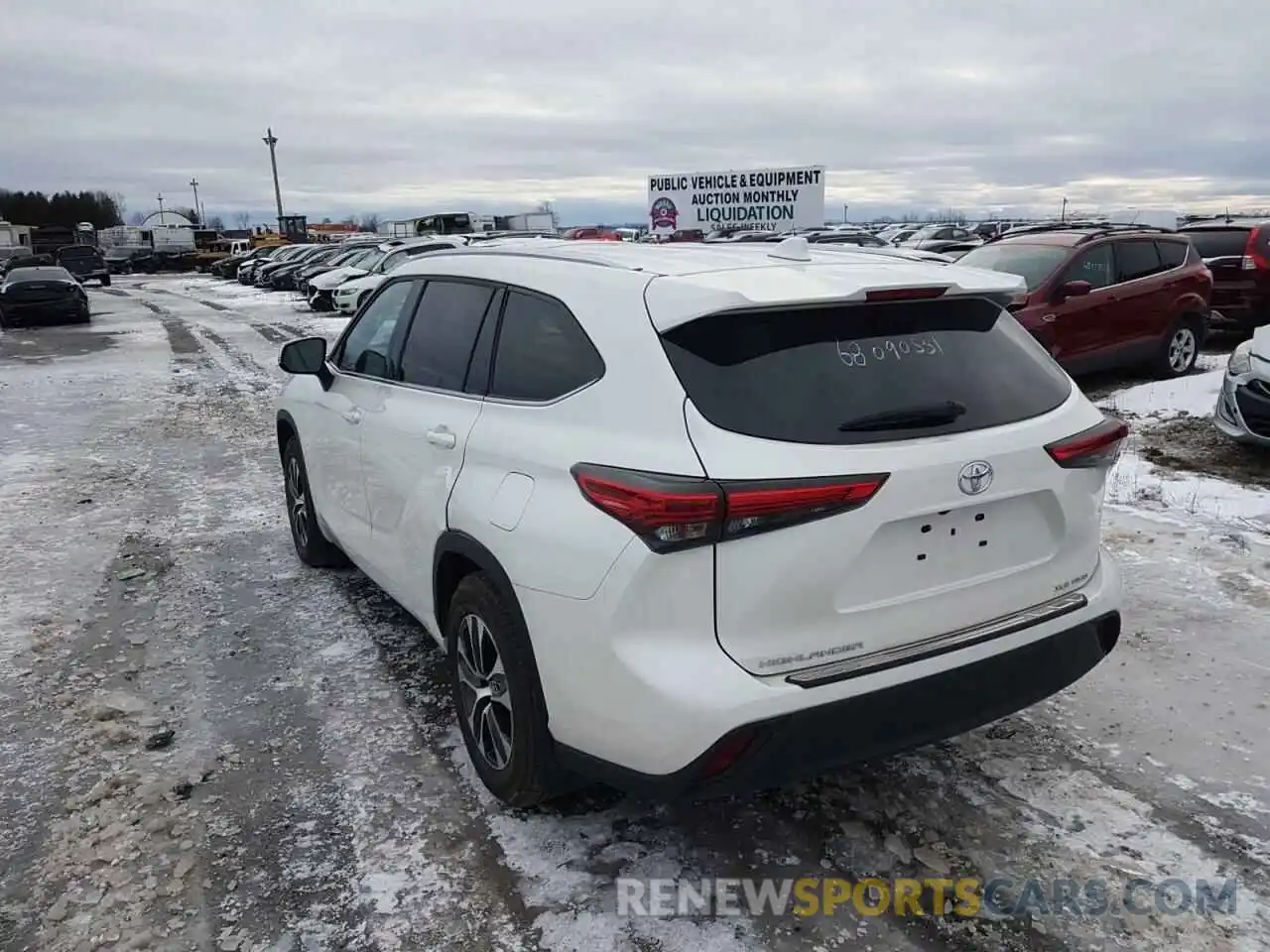 3 Photograph of a damaged car 5TDGZRBH6LS500421 TOYOTA HIGHLANDER 2020