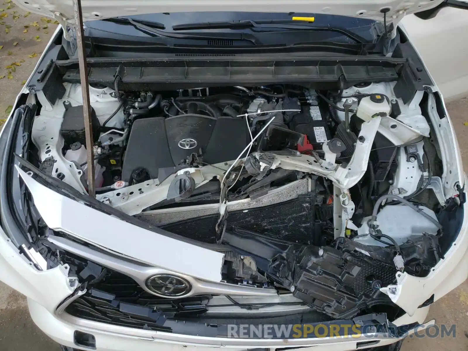 7 Photograph of a damaged car 5TDGZRBH6LS501083 TOYOTA HIGHLANDER 2020