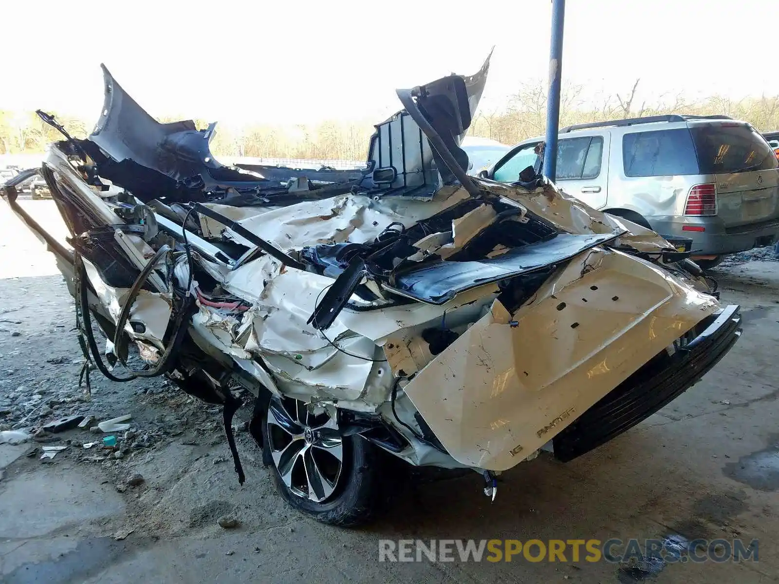 3 Photograph of a damaged car 5TDGZRBH6LS502735 TOYOTA HIGHLANDER 2020