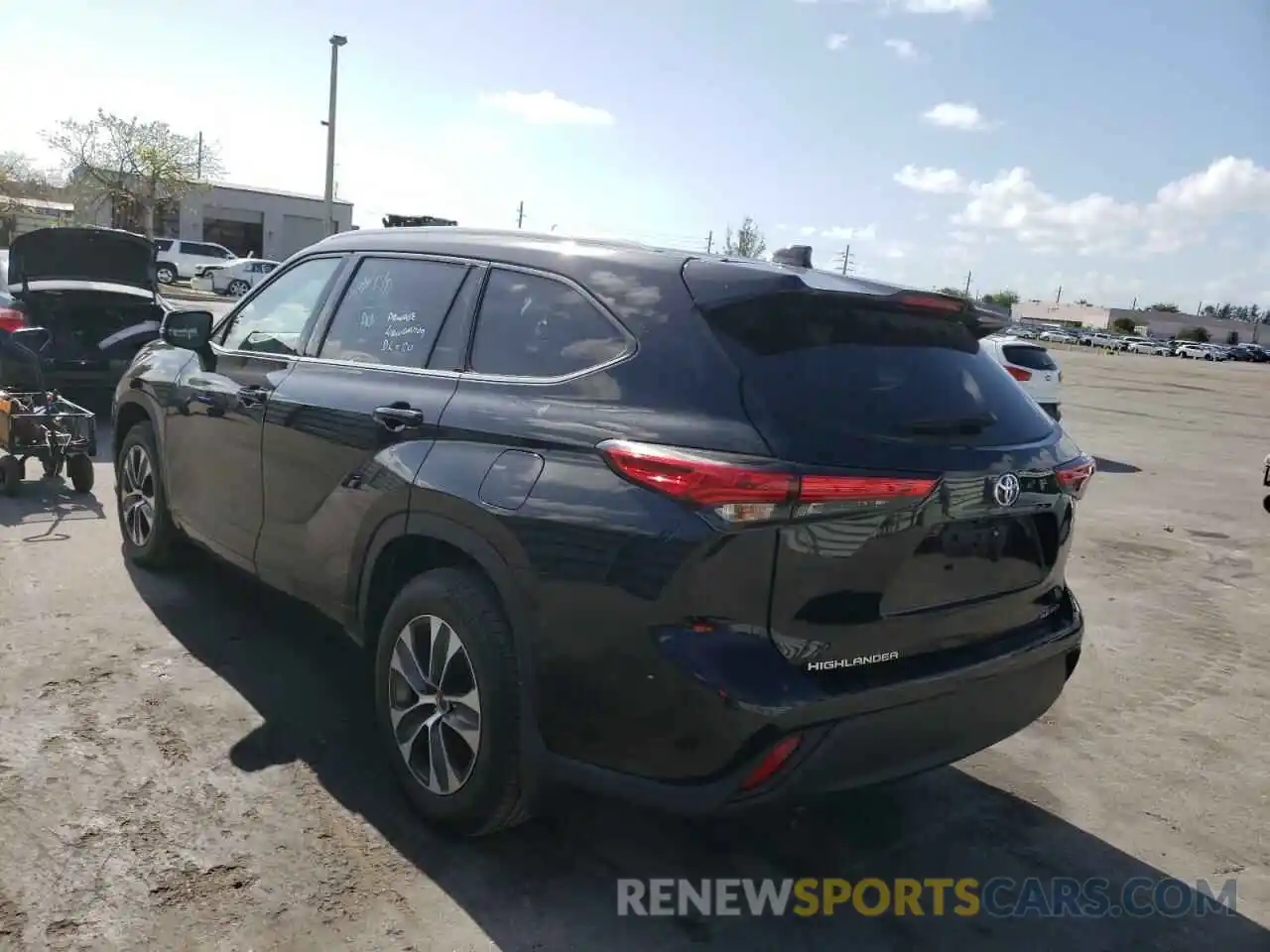 3 Photograph of a damaged car 5TDGZRBH6LS508180 TOYOTA HIGHLANDER 2020