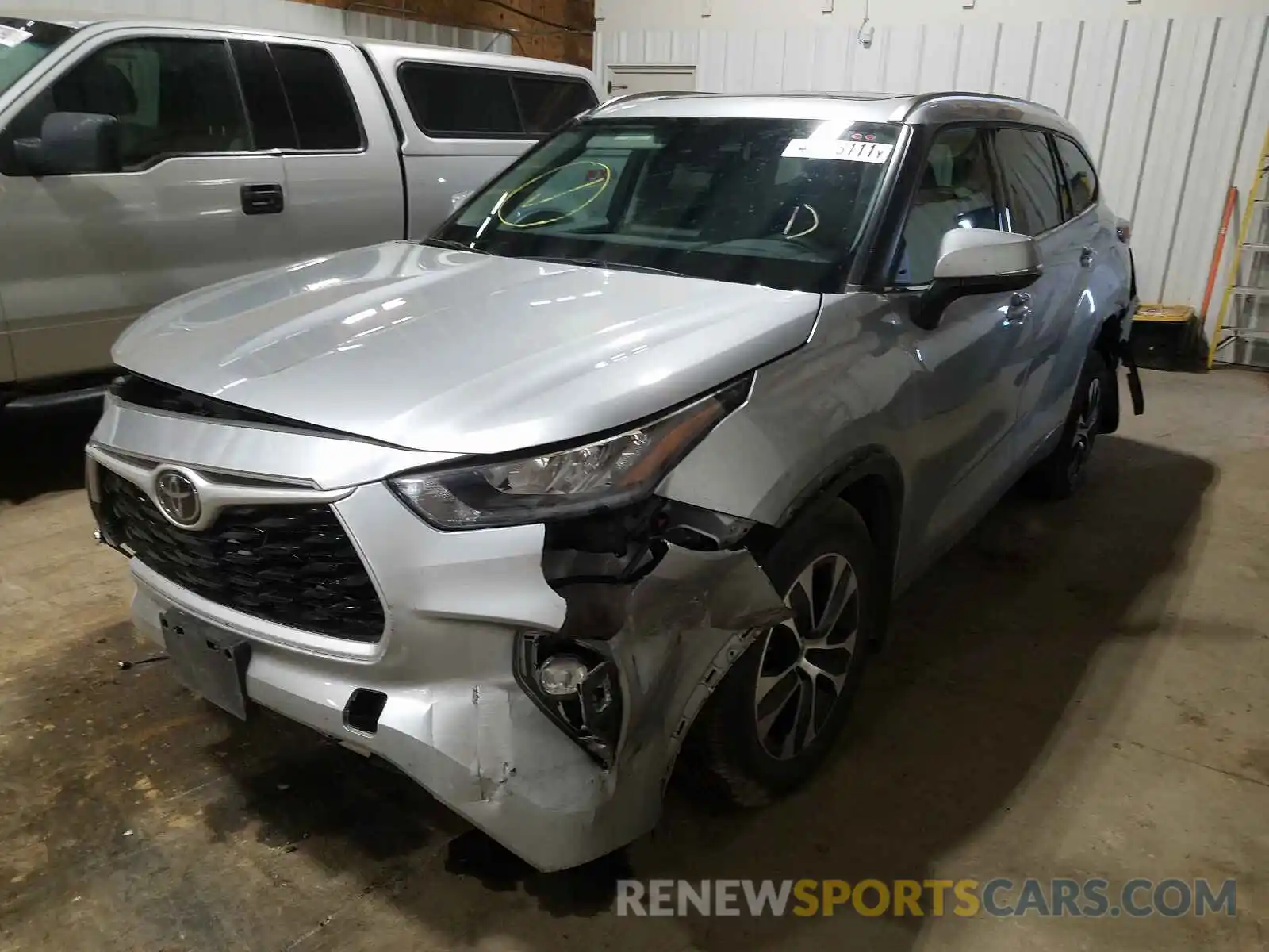 2 Photograph of a damaged car 5TDGZRBH7LS013258 TOYOTA HIGHLANDER 2020