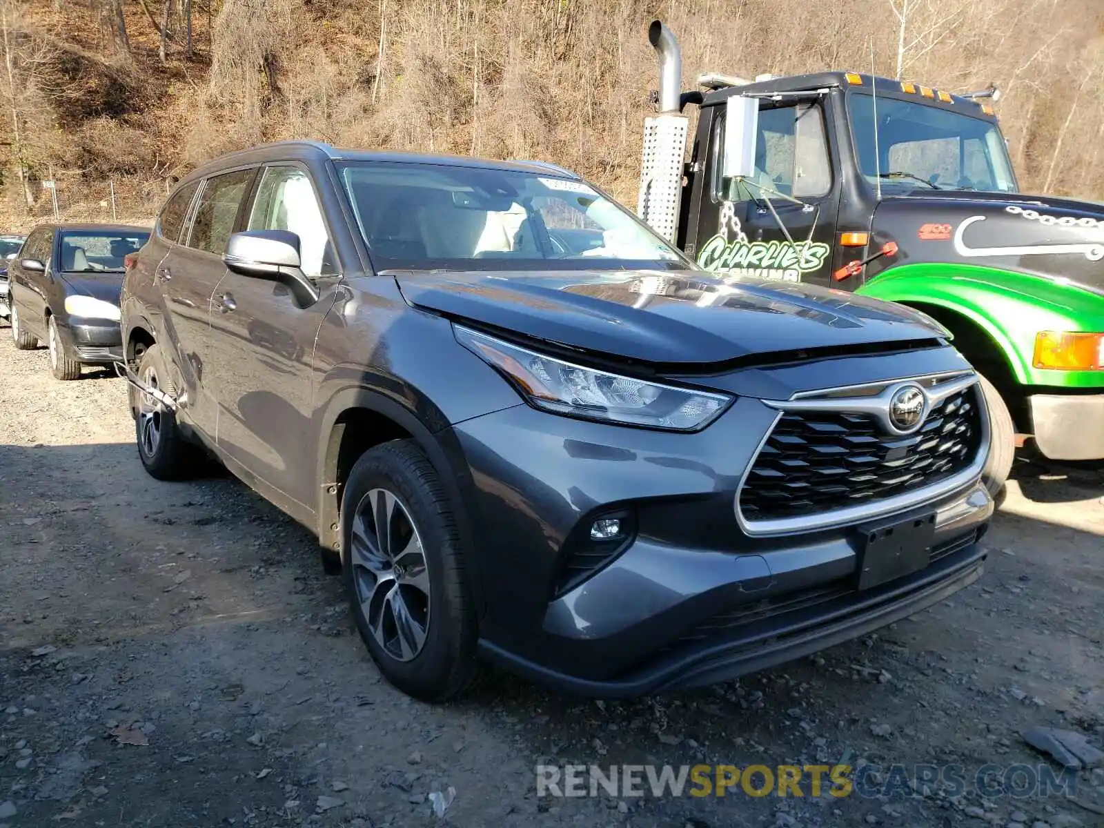 1 Photograph of a damaged car 5TDGZRBH7LS017326 TOYOTA HIGHLANDER 2020