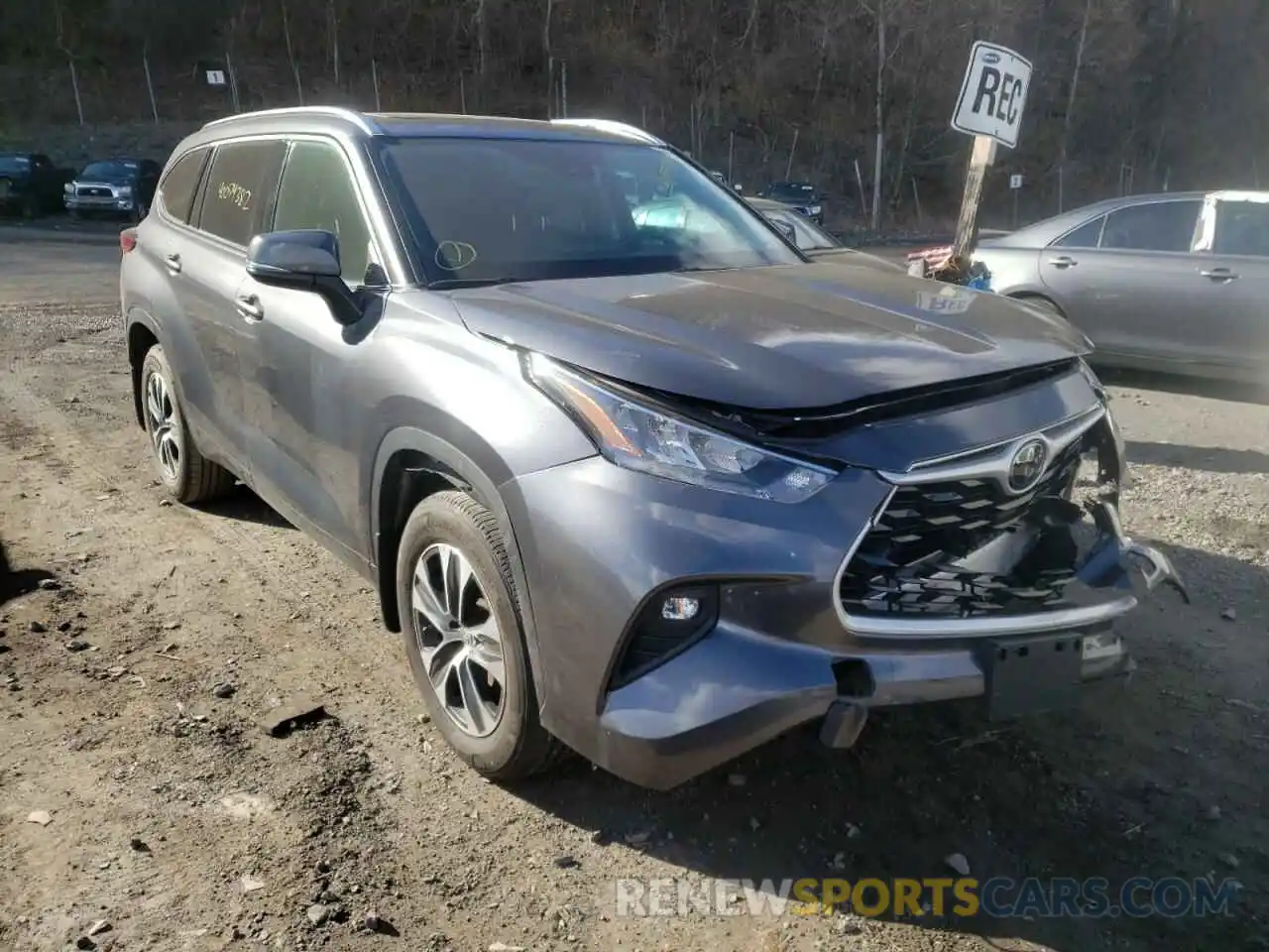 1 Photograph of a damaged car 5TDGZRBH7LS038113 TOYOTA HIGHLANDER 2020