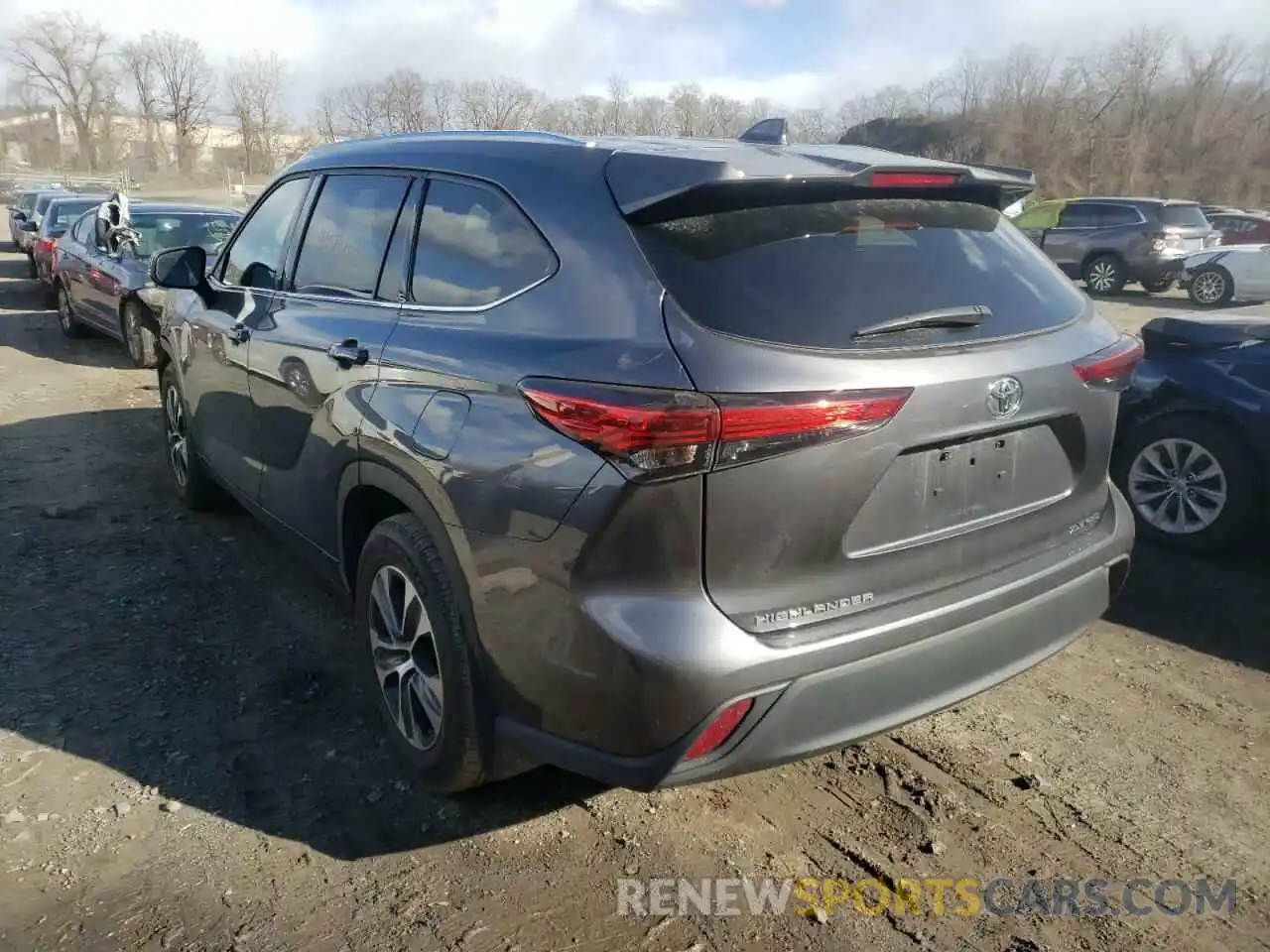 3 Photograph of a damaged car 5TDGZRBH7LS038113 TOYOTA HIGHLANDER 2020