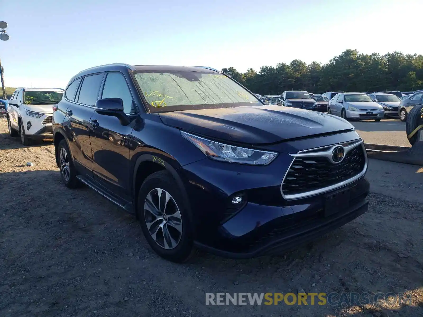 1 Photograph of a damaged car 5TDGZRBH7LS046325 TOYOTA HIGHLANDER 2020