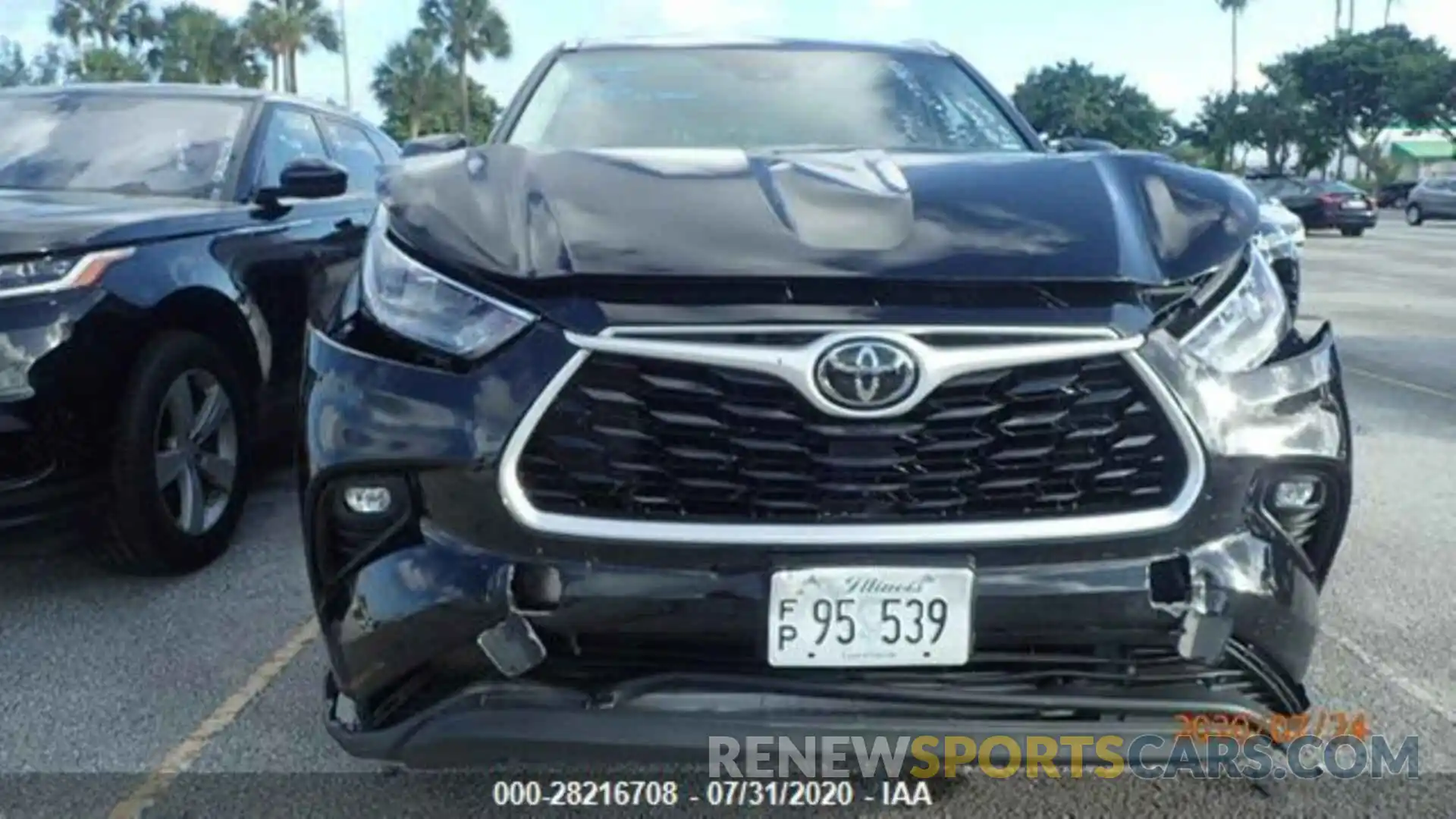 4 Photograph of a damaged car 5TDGZRBH7LS505479 TOYOTA HIGHLANDER 2020