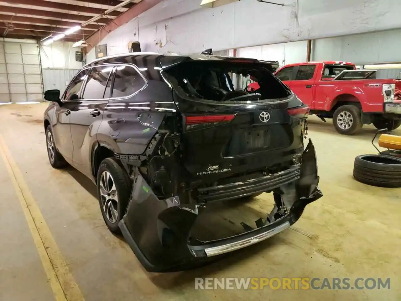 3 Photograph of a damaged car 5TDGZRBH7LS515042 TOYOTA HIGHLANDER 2020