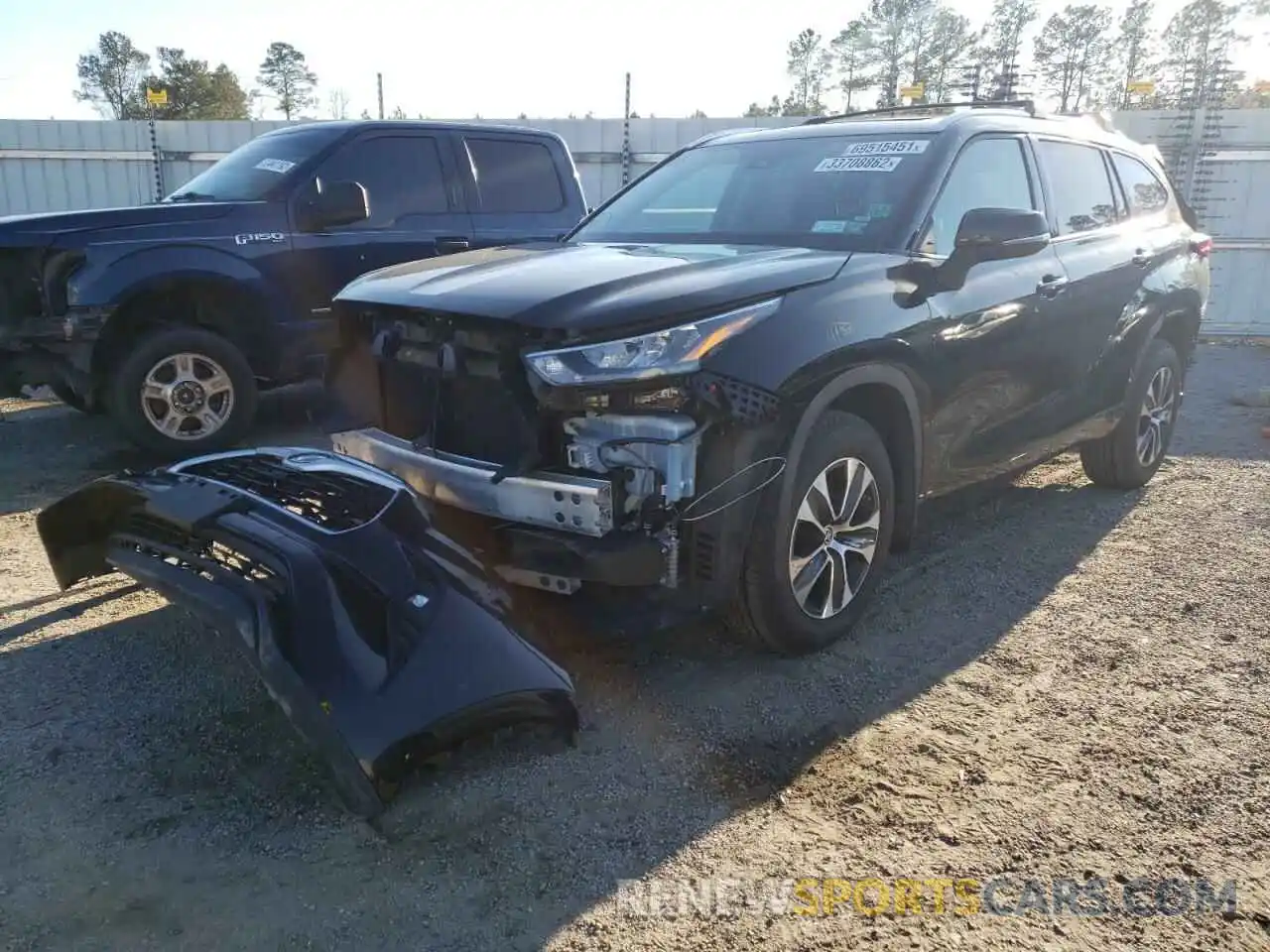 2 Photograph of a damaged car 5TDGZRBH8LS000874 TOYOTA HIGHLANDER 2020