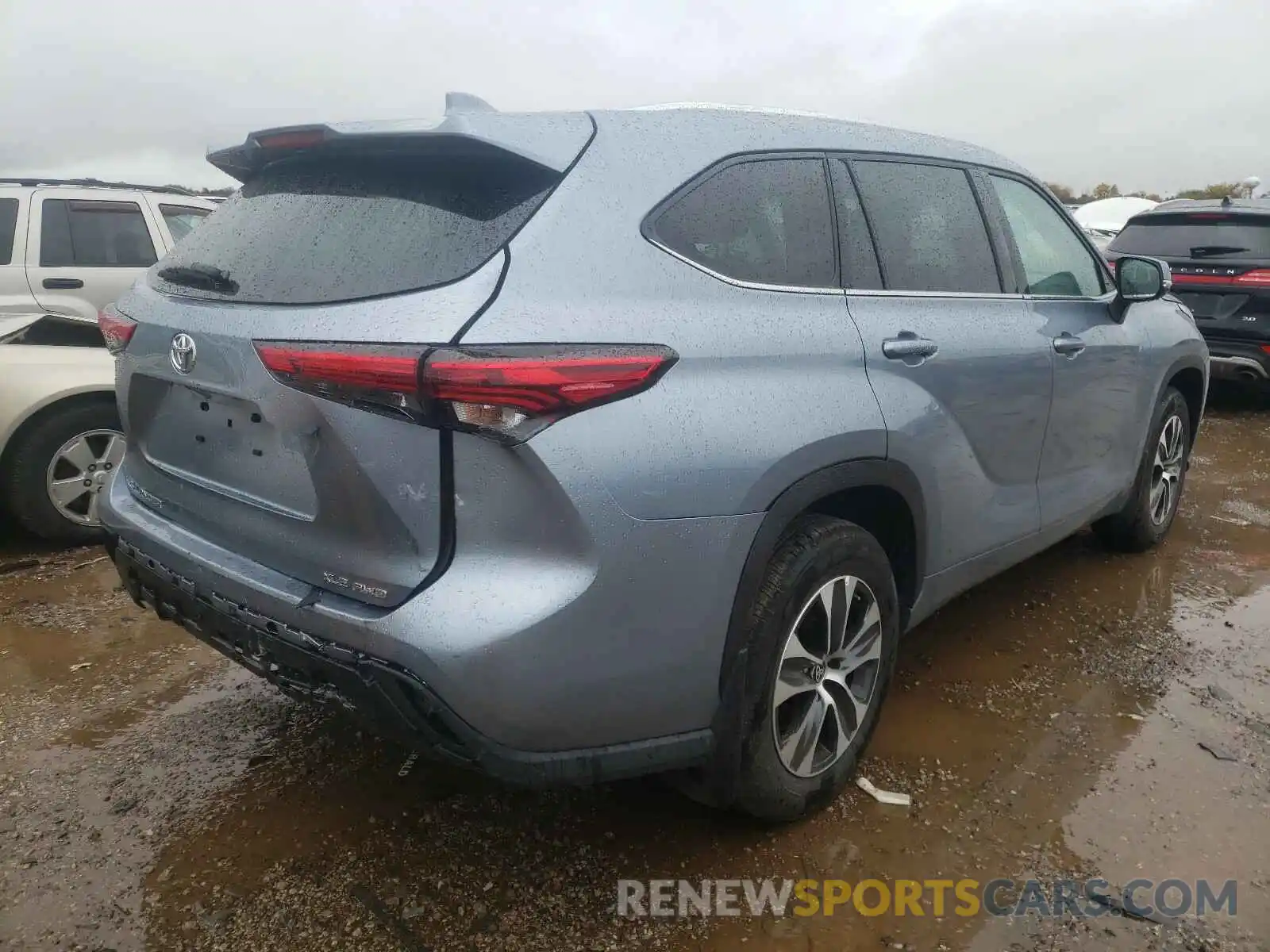 4 Photograph of a damaged car 5TDGZRBH8LS006562 TOYOTA HIGHLANDER 2020