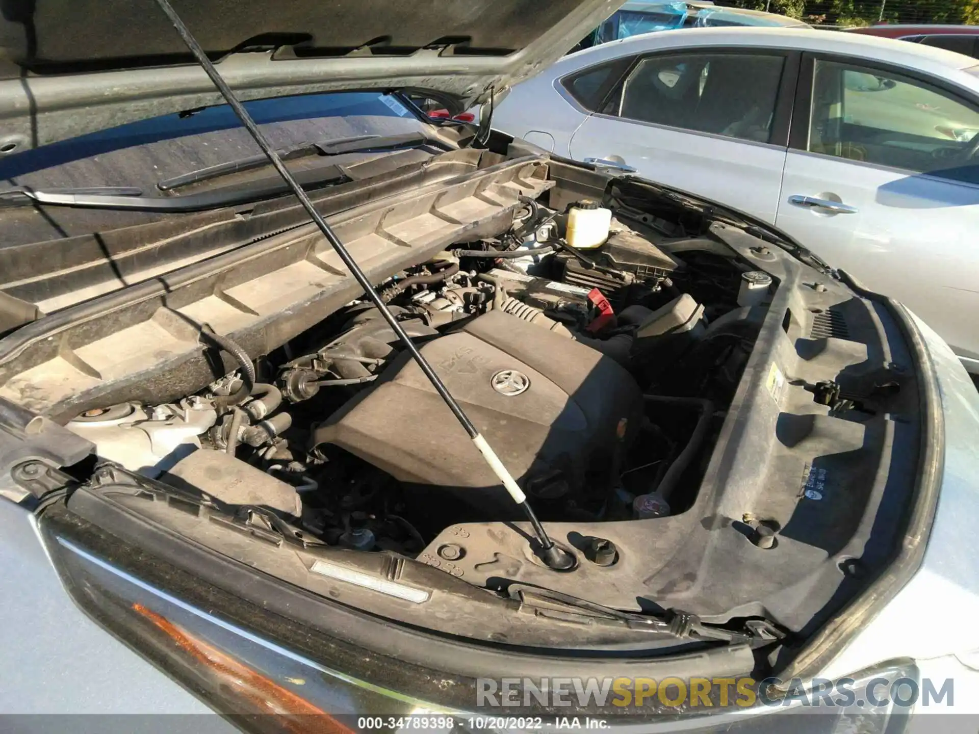 10 Photograph of a damaged car 5TDGZRBH8LS016654 TOYOTA HIGHLANDER 2020