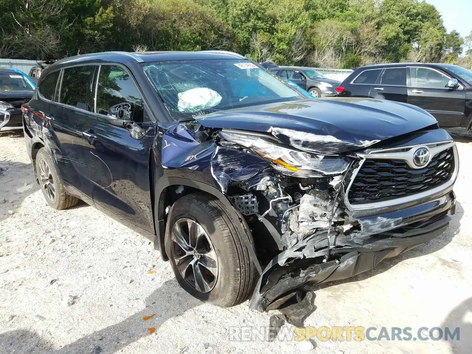 1 Photograph of a damaged car 5TDGZRBH8LS028240 TOYOTA HIGHLANDER 2020