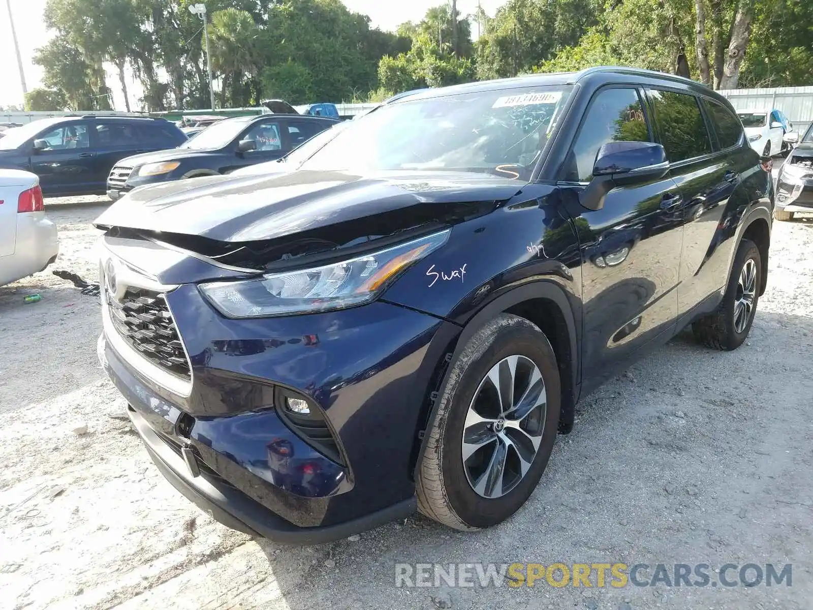 2 Photograph of a damaged car 5TDGZRBH8LS028240 TOYOTA HIGHLANDER 2020