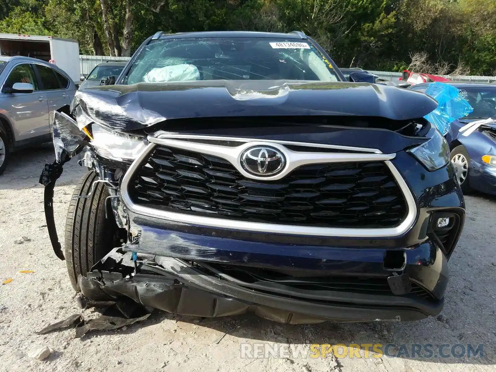 9 Photograph of a damaged car 5TDGZRBH8LS028240 TOYOTA HIGHLANDER 2020