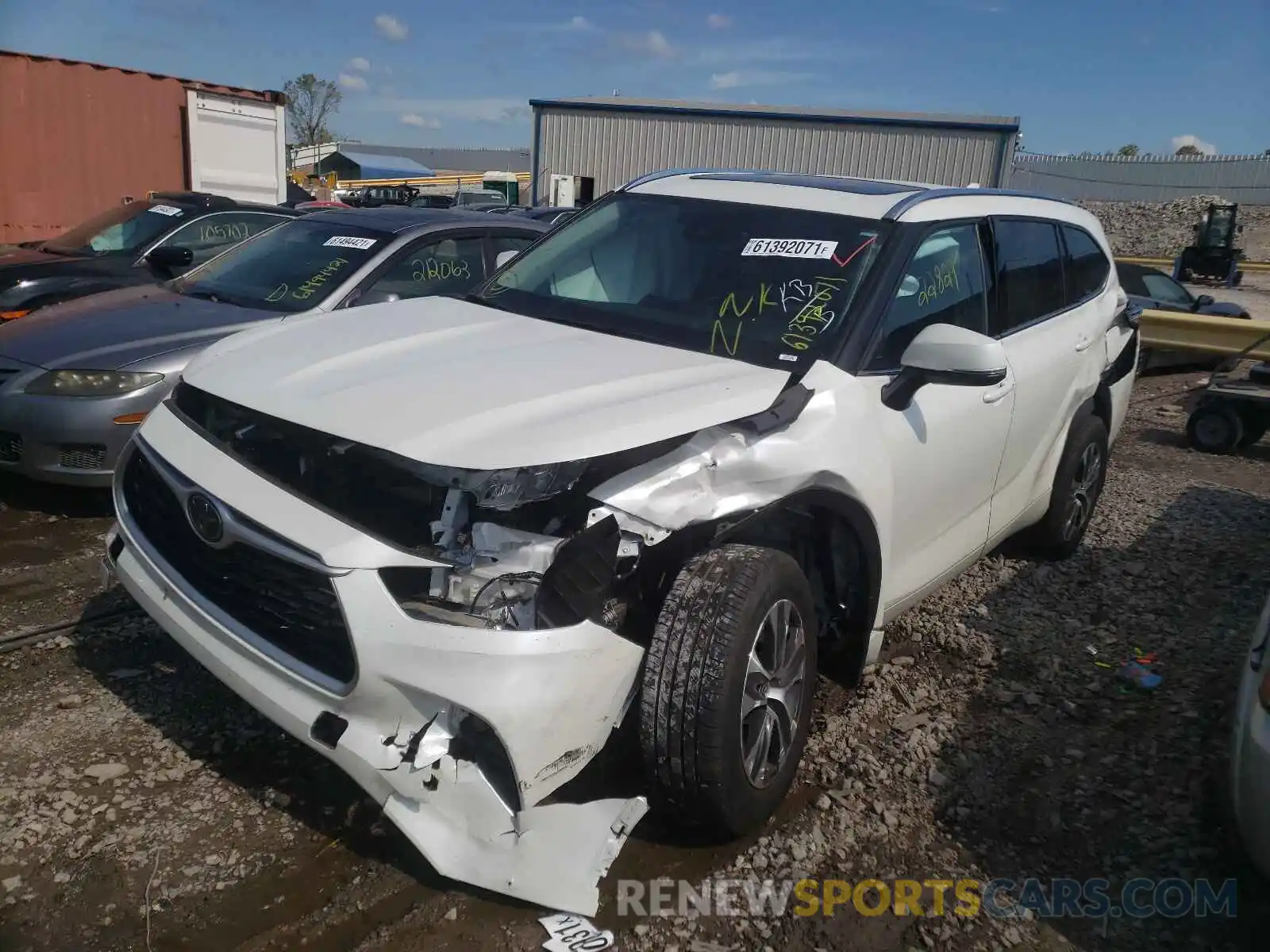 2 Photograph of a damaged car 5TDGZRBH8LS052201 TOYOTA HIGHLANDER 2020