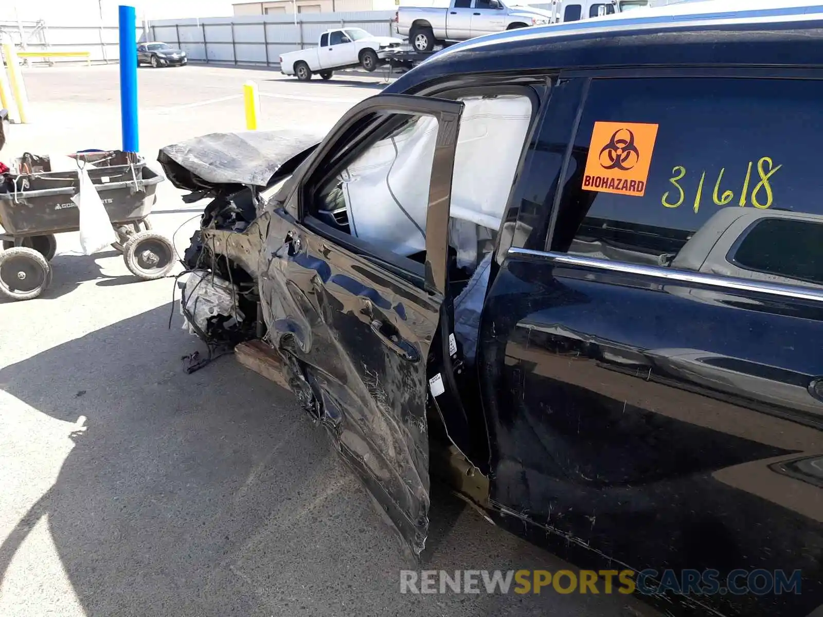 9 Photograph of a damaged car 5TDGZRBH8LS502137 TOYOTA HIGHLANDER 2020