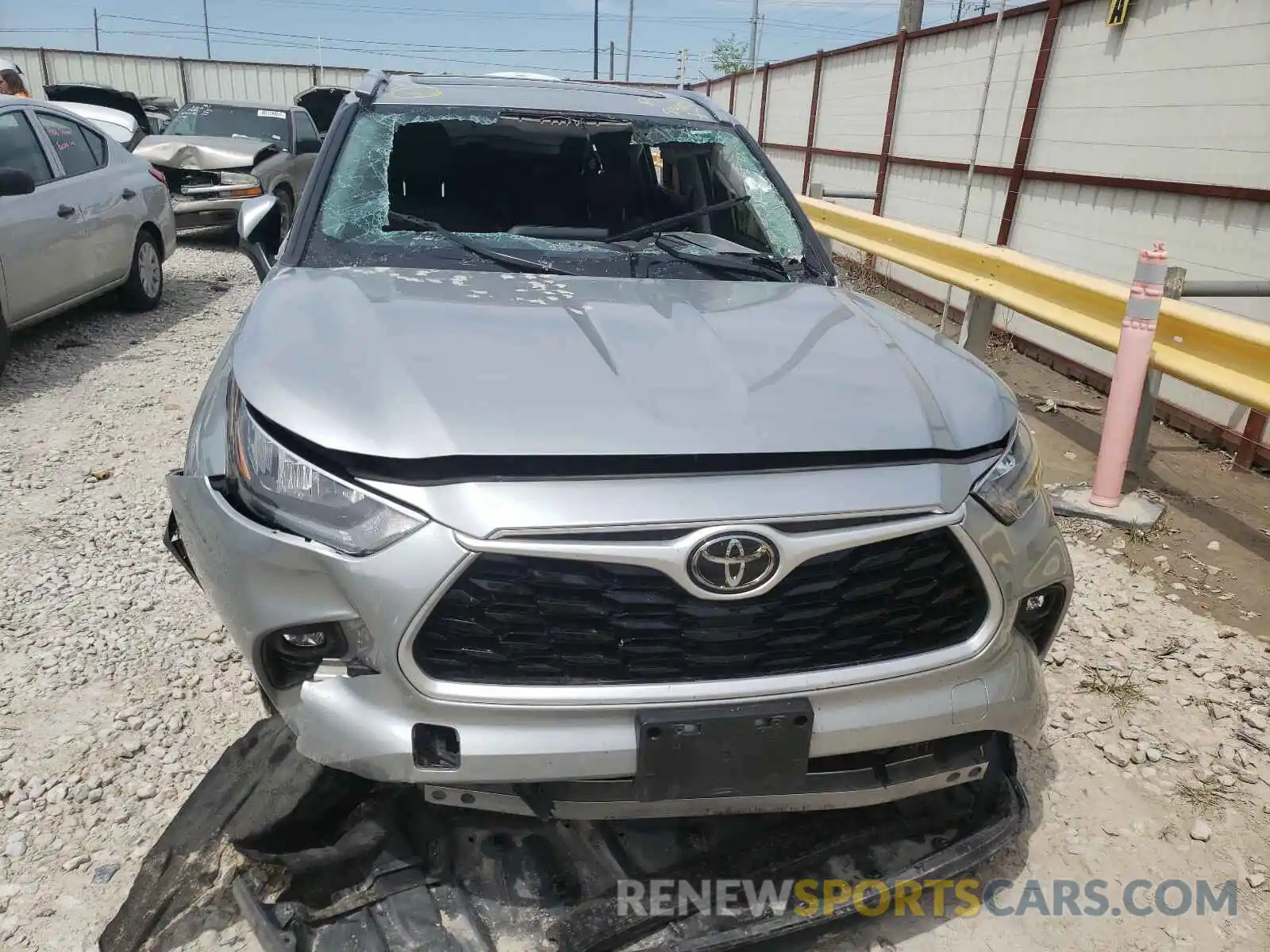 10 Photograph of a damaged car 5TDGZRBH8LS504860 TOYOTA HIGHLANDER 2020