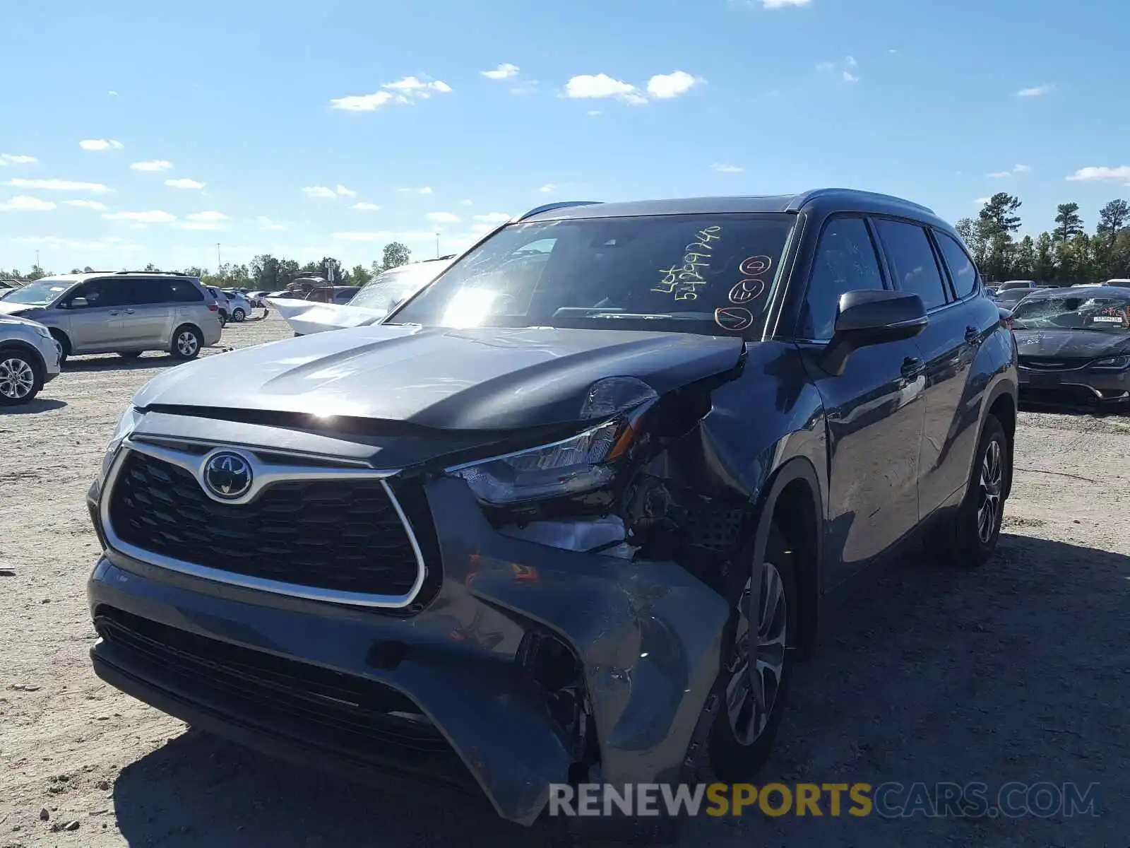 2 Photograph of a damaged car 5TDGZRBH8LS509766 TOYOTA HIGHLANDER 2020